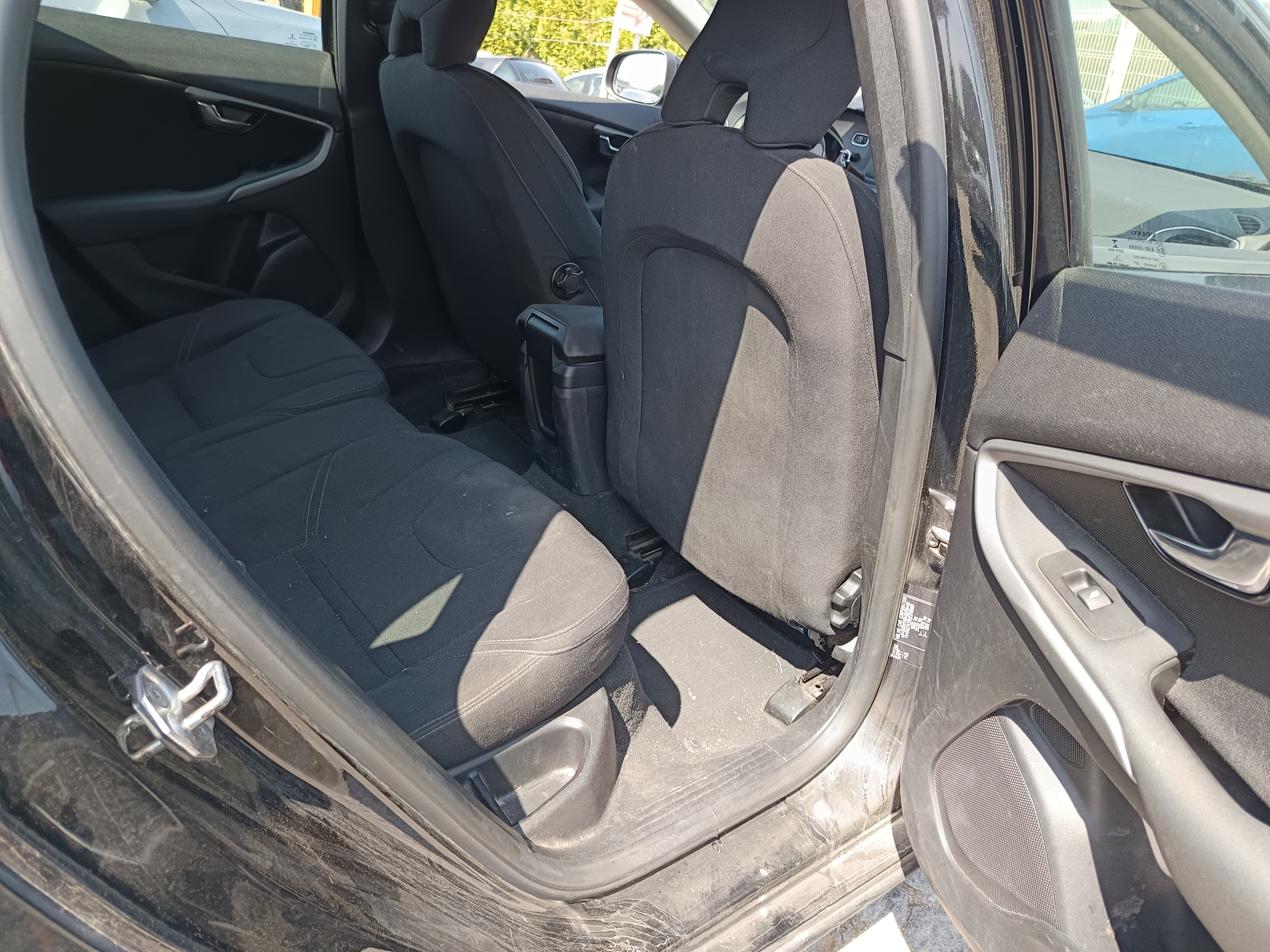 Volvo V40 · Ano 2016 — image 38