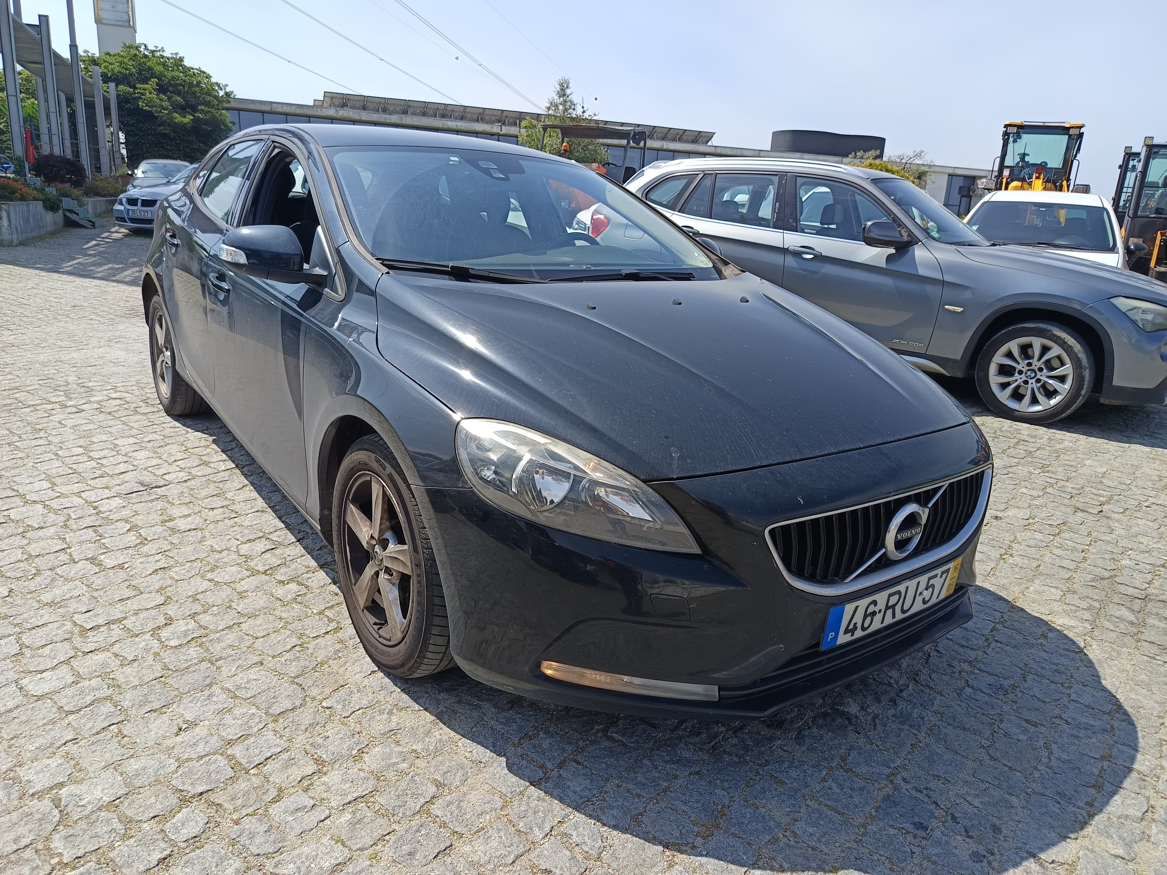Volvo V40 · Ano 2016 — image 2