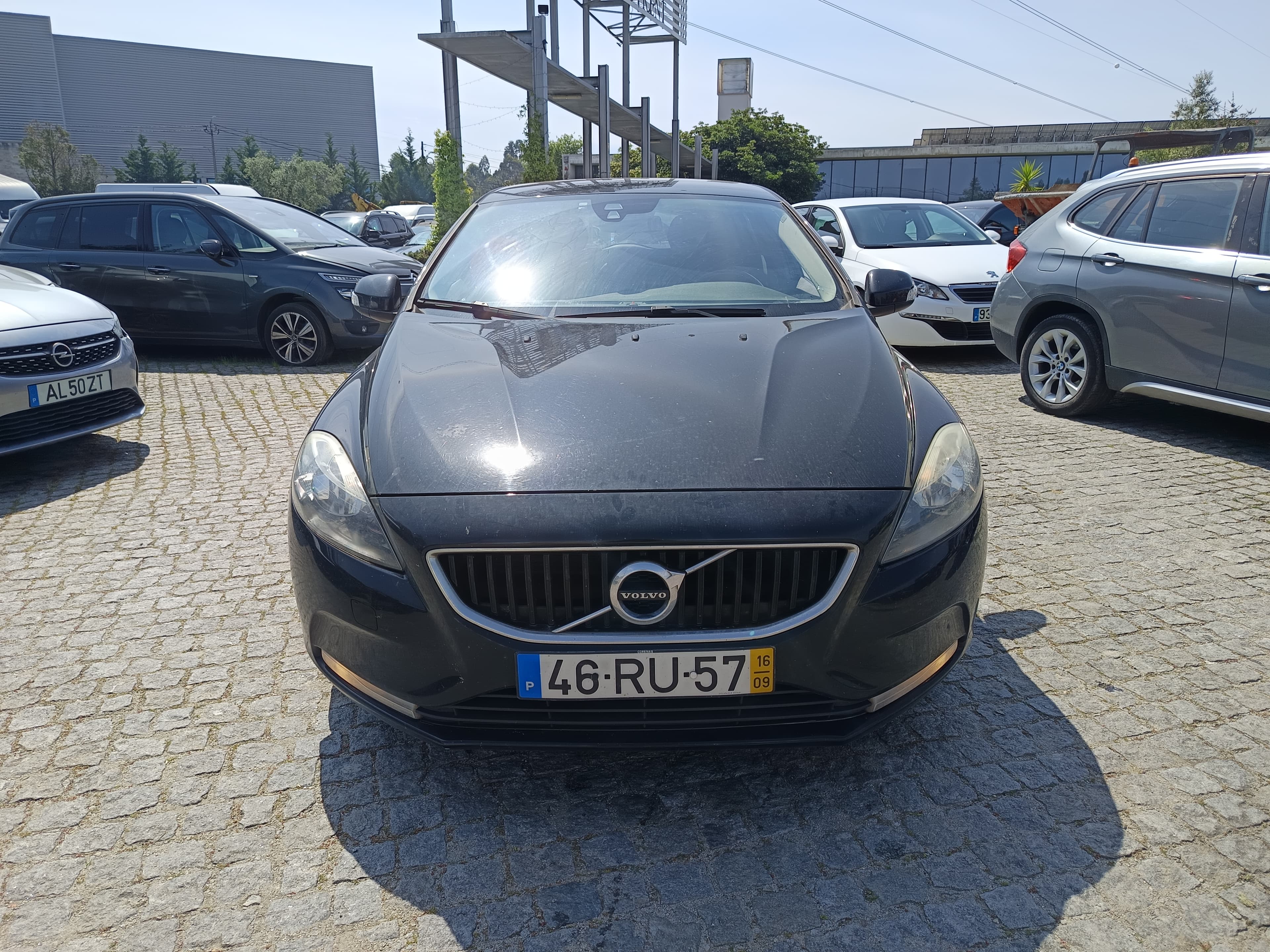 Volvo V40 · Ano 2016 — image 3