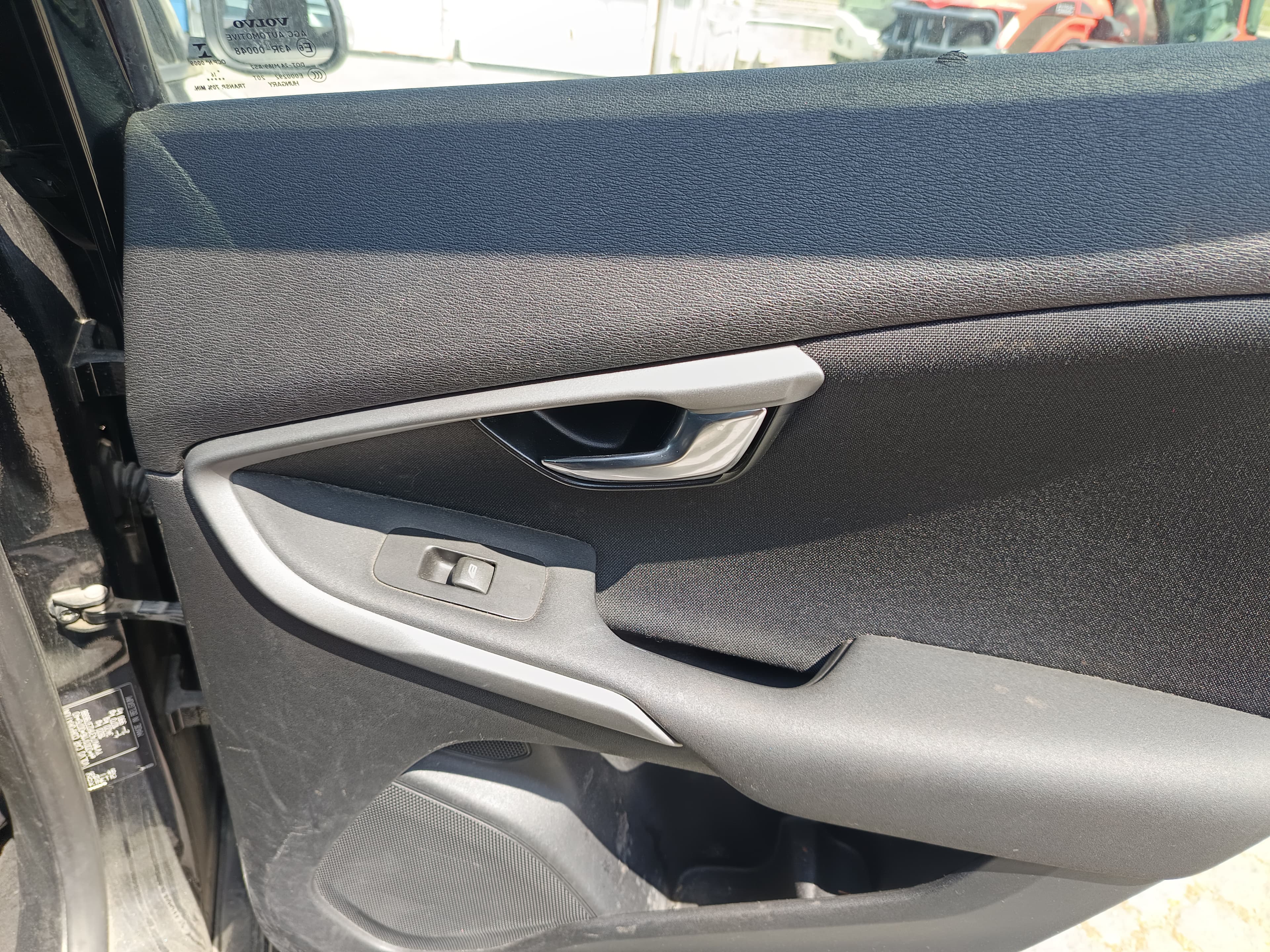 Volvo V40 · Ano 2016 — image 39