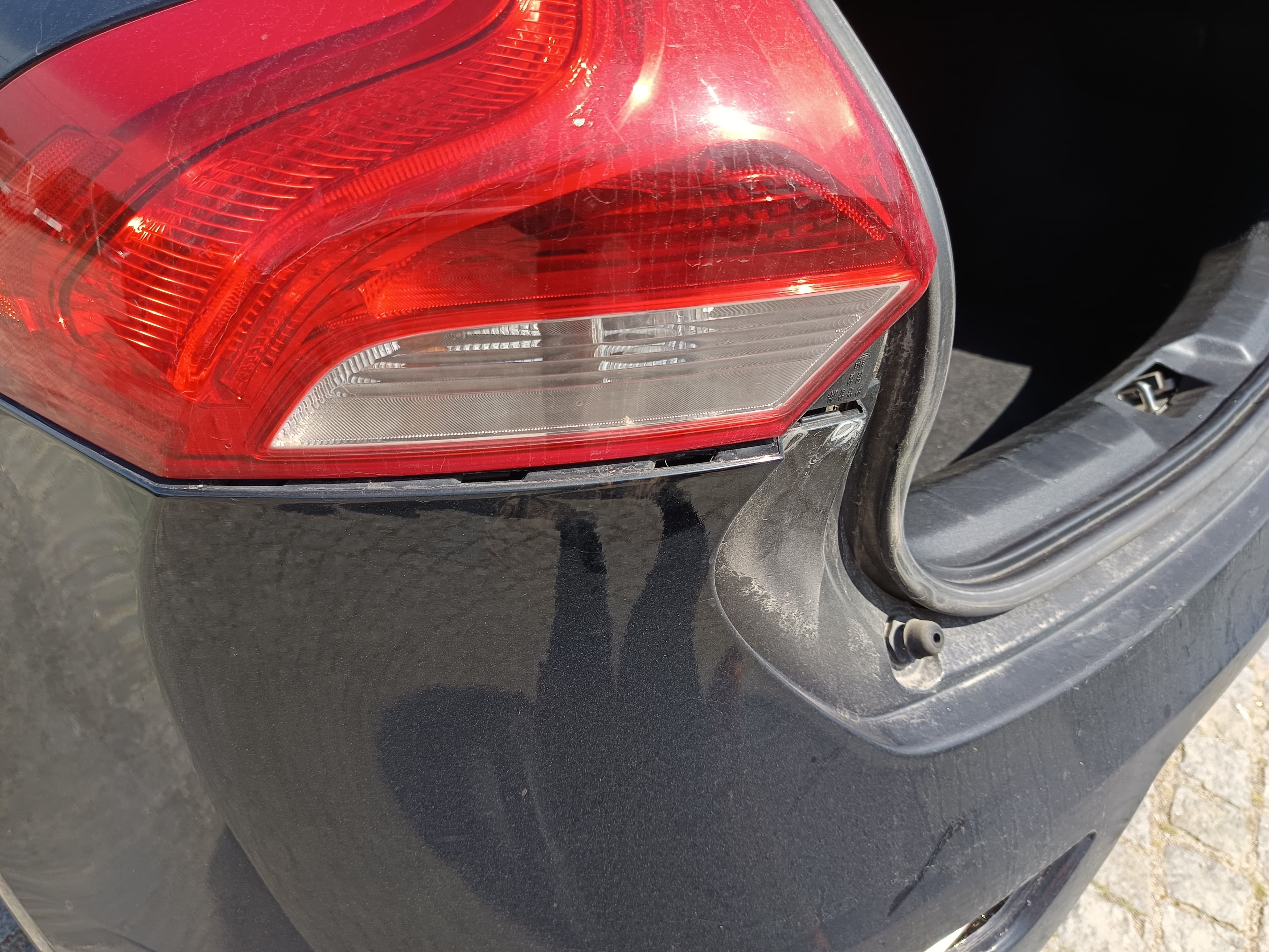 Volvo V40 · Ano 2016 — image 16