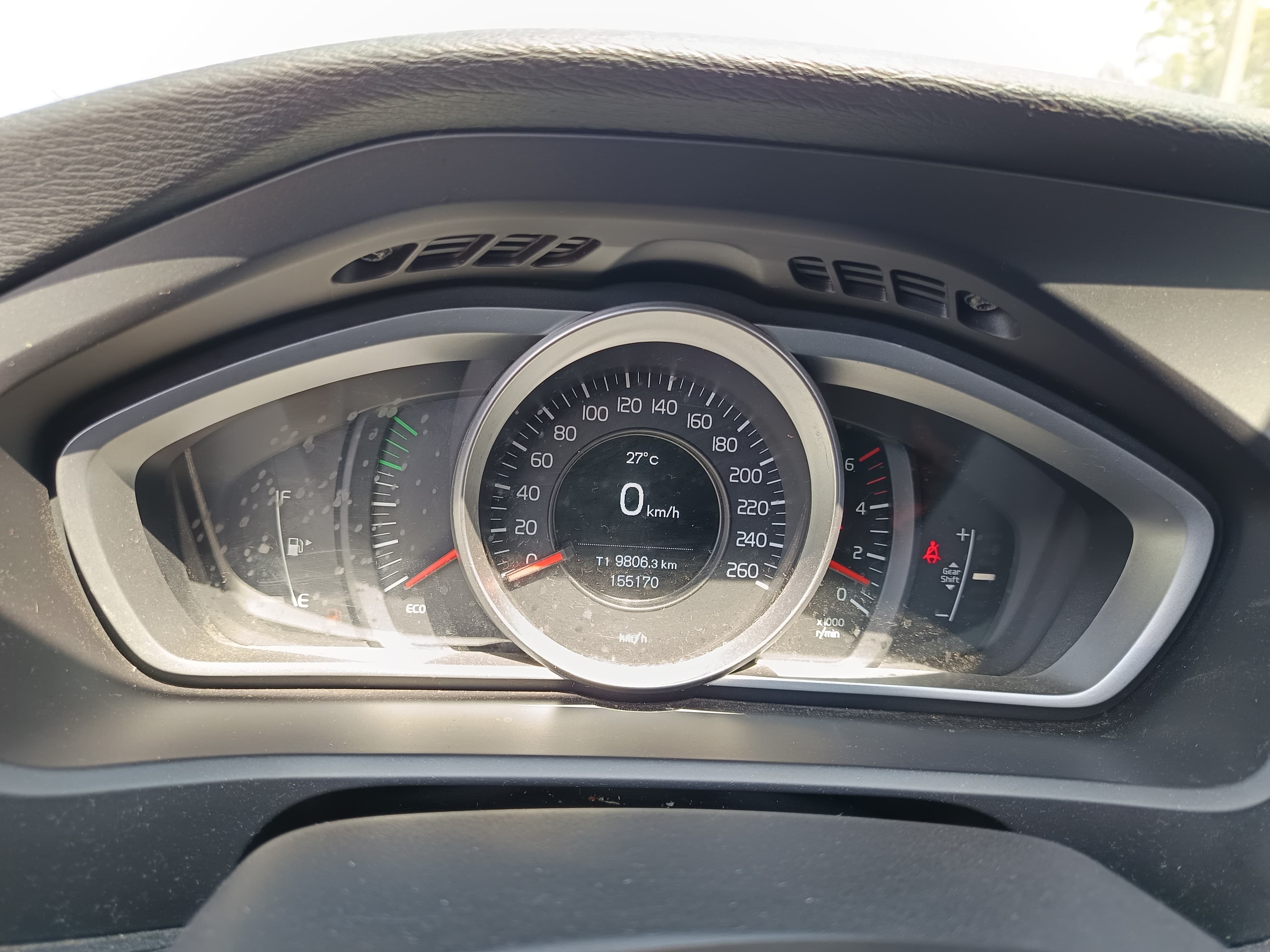 Volvo V40 · Ano 2016 — image 23