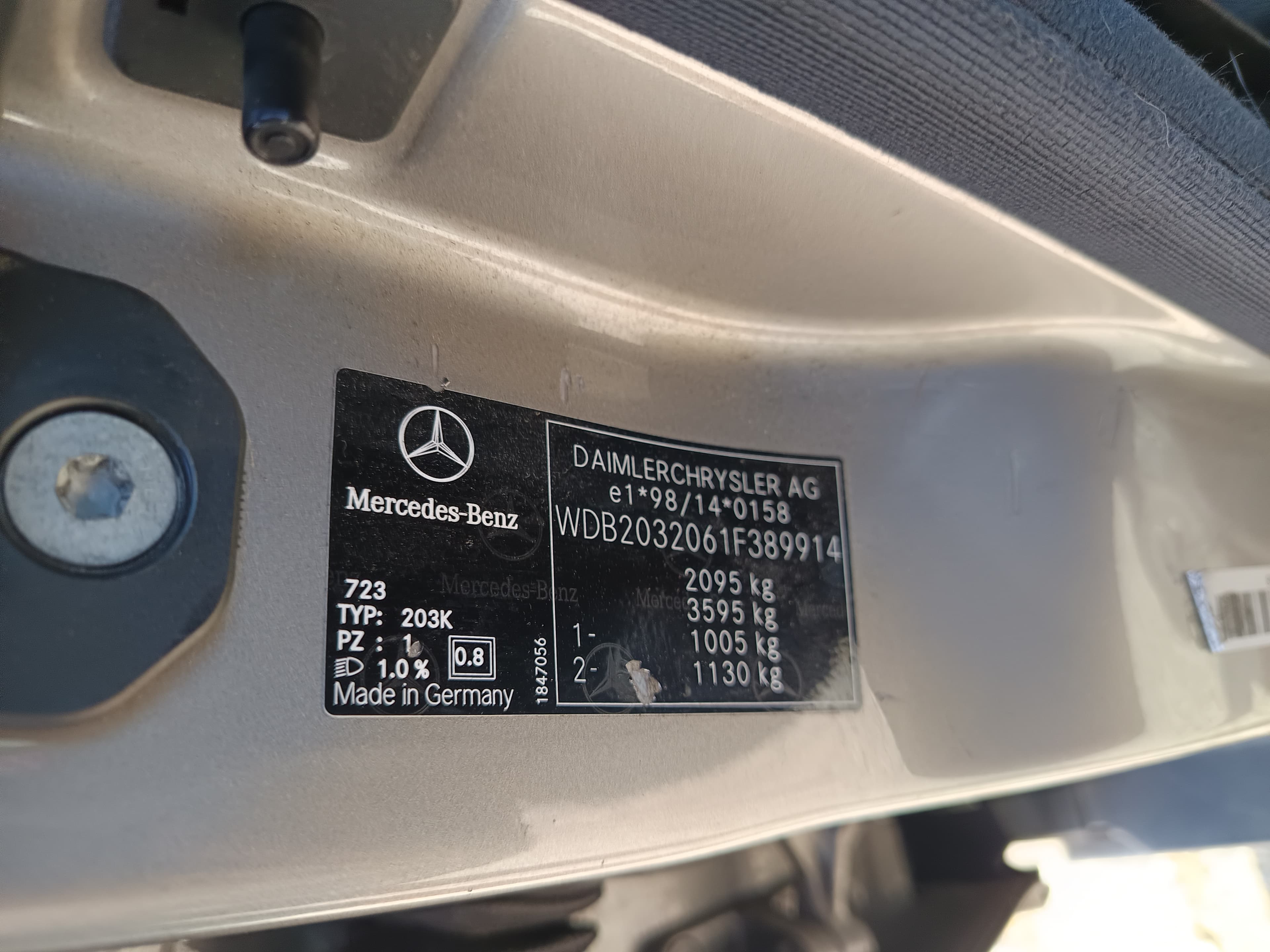 Mercedes-Benz C220 CDI · Year 2003 — image 30