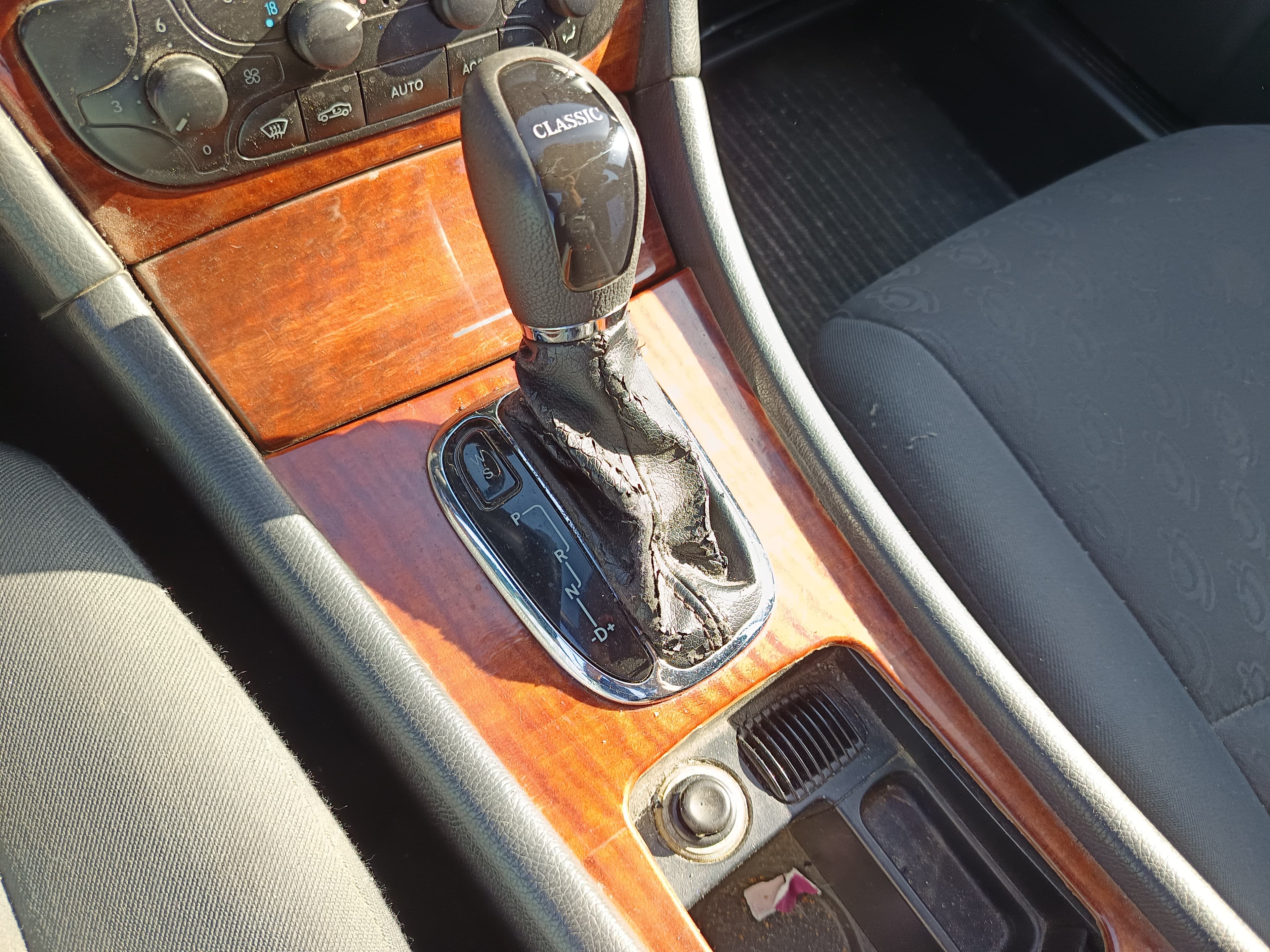 Mercedes-Benz C220 CDI · Year 2003 — image 43
