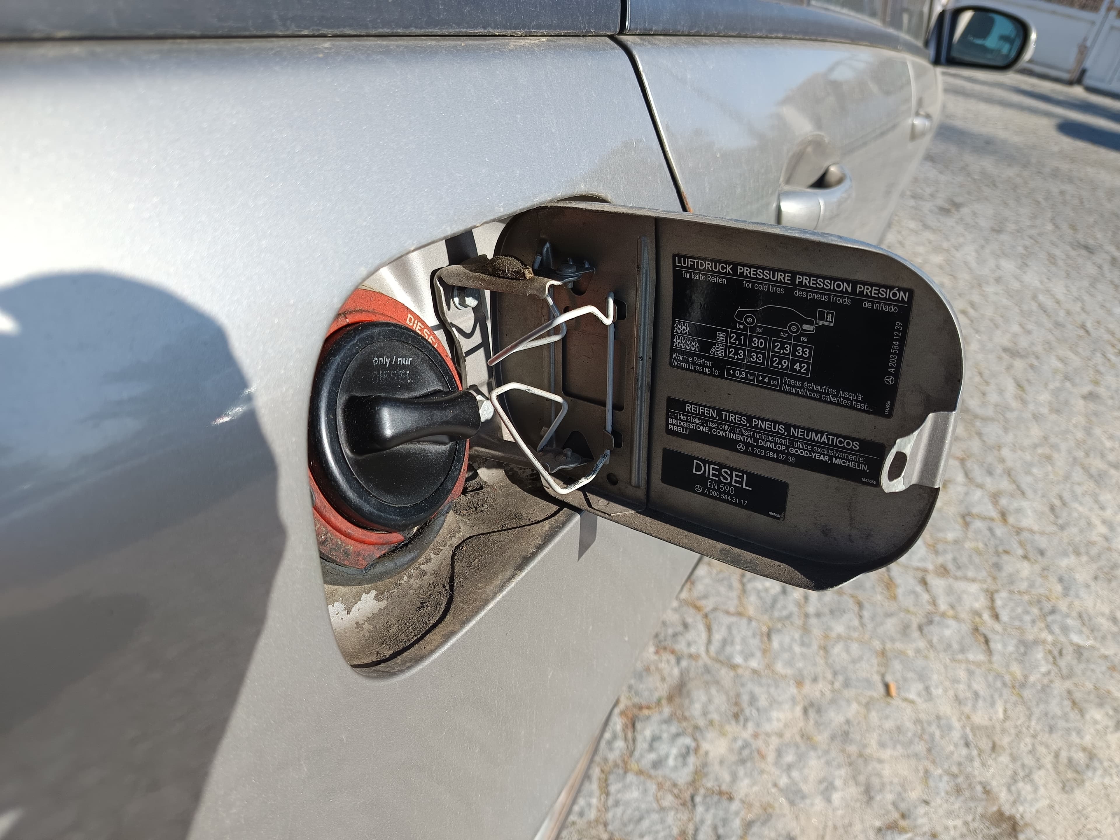 Mercedes-Benz C220 CDI · Year 2003 — image 11