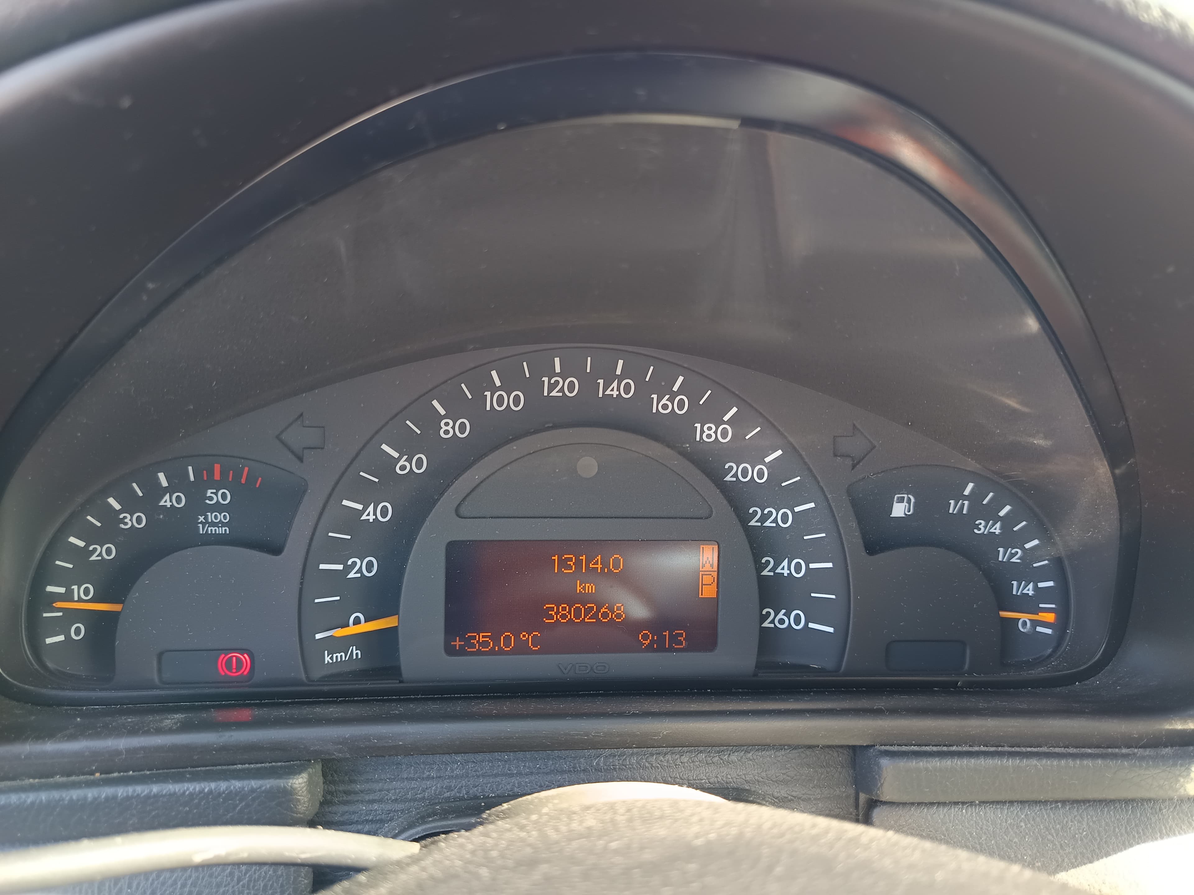 Mercedes-Benz C220 CDI · Year 2003 — image 47