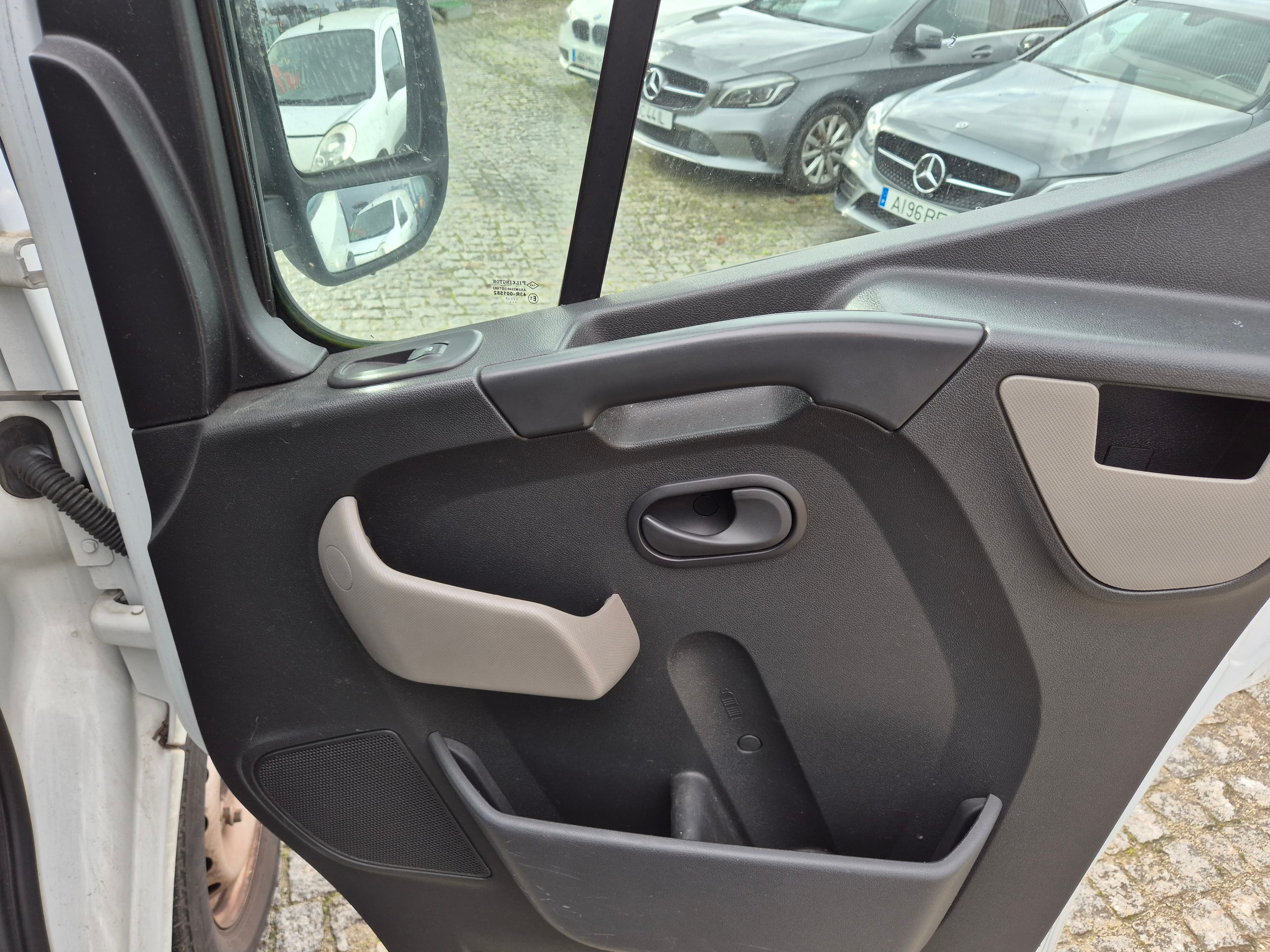 Opel Movano · Ano 2017 — image 18