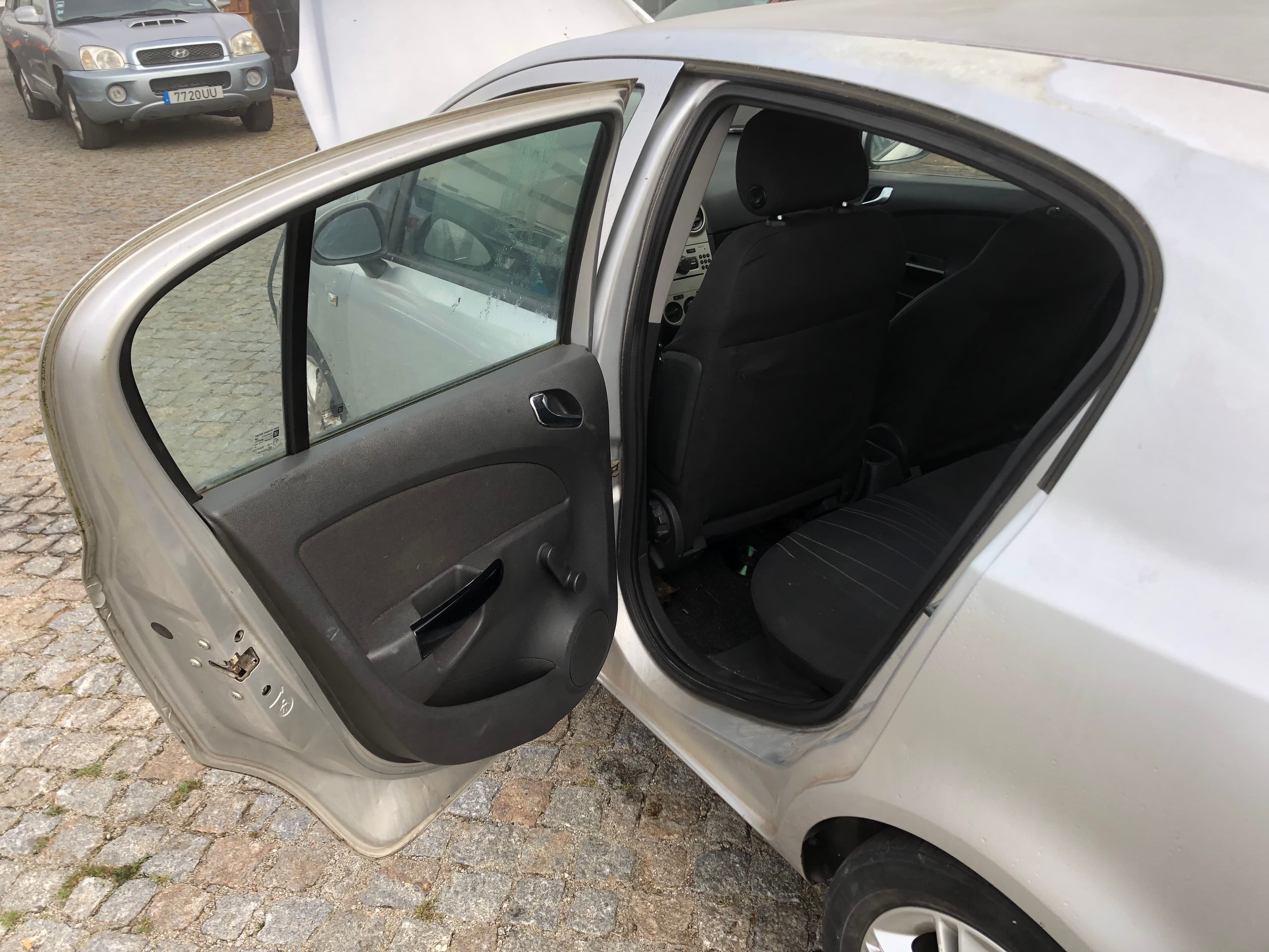 Opel Corsa · Ano 2007 — image 11