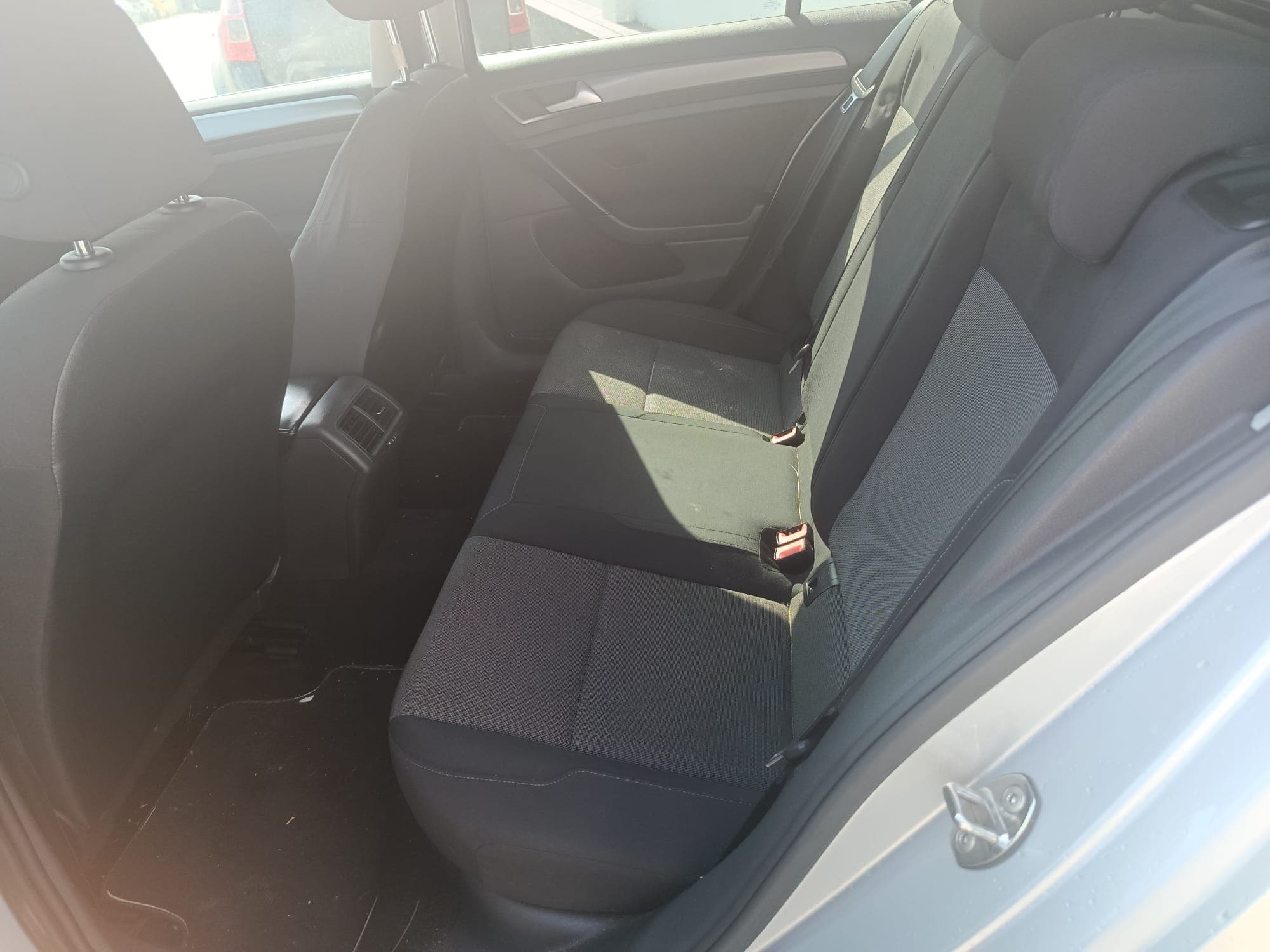 Volkswagen Golf V 1.6 TDI · Año 2014 — imagen 31