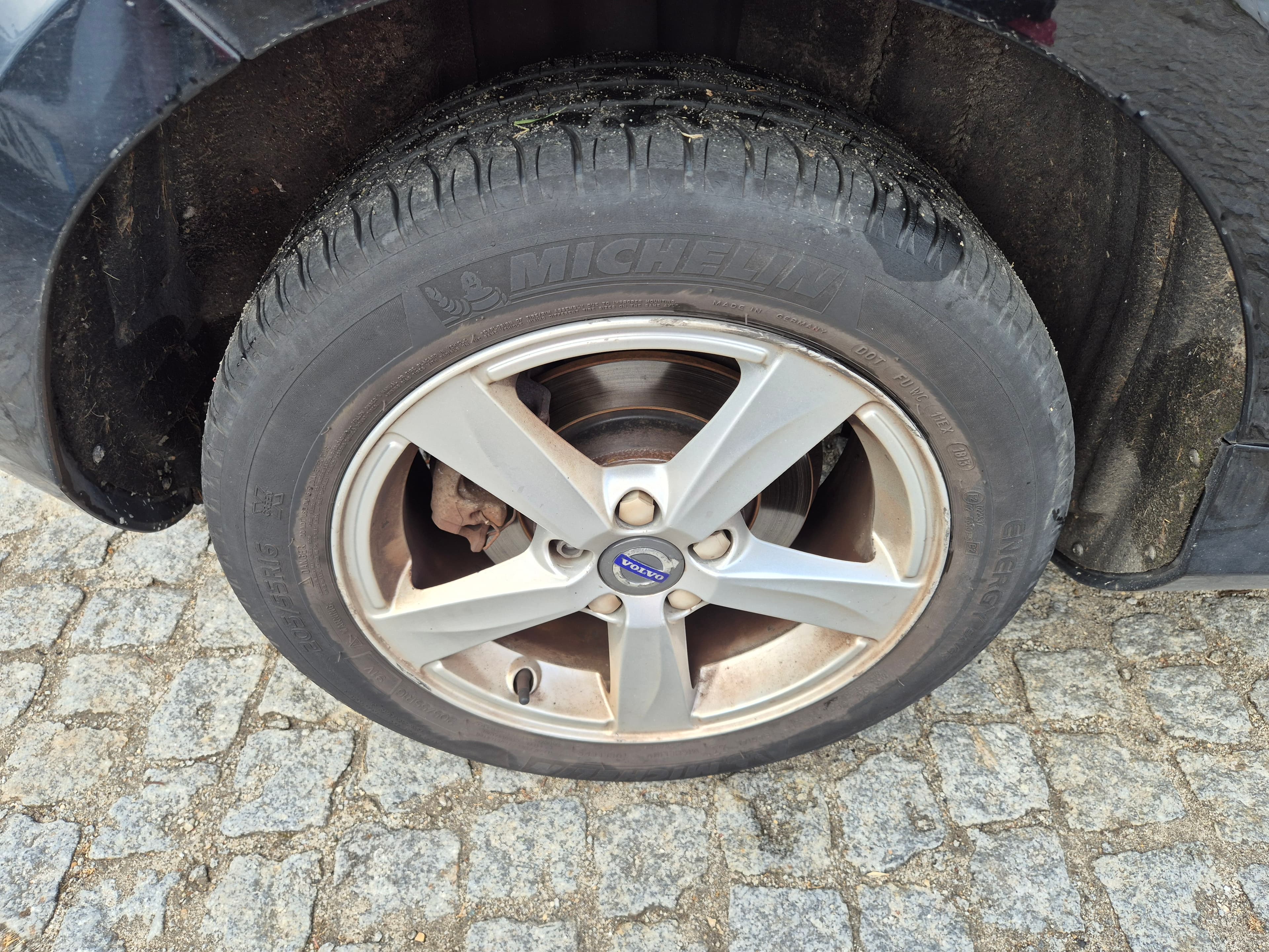 Volvo V40 · Ano 2016 — image 10