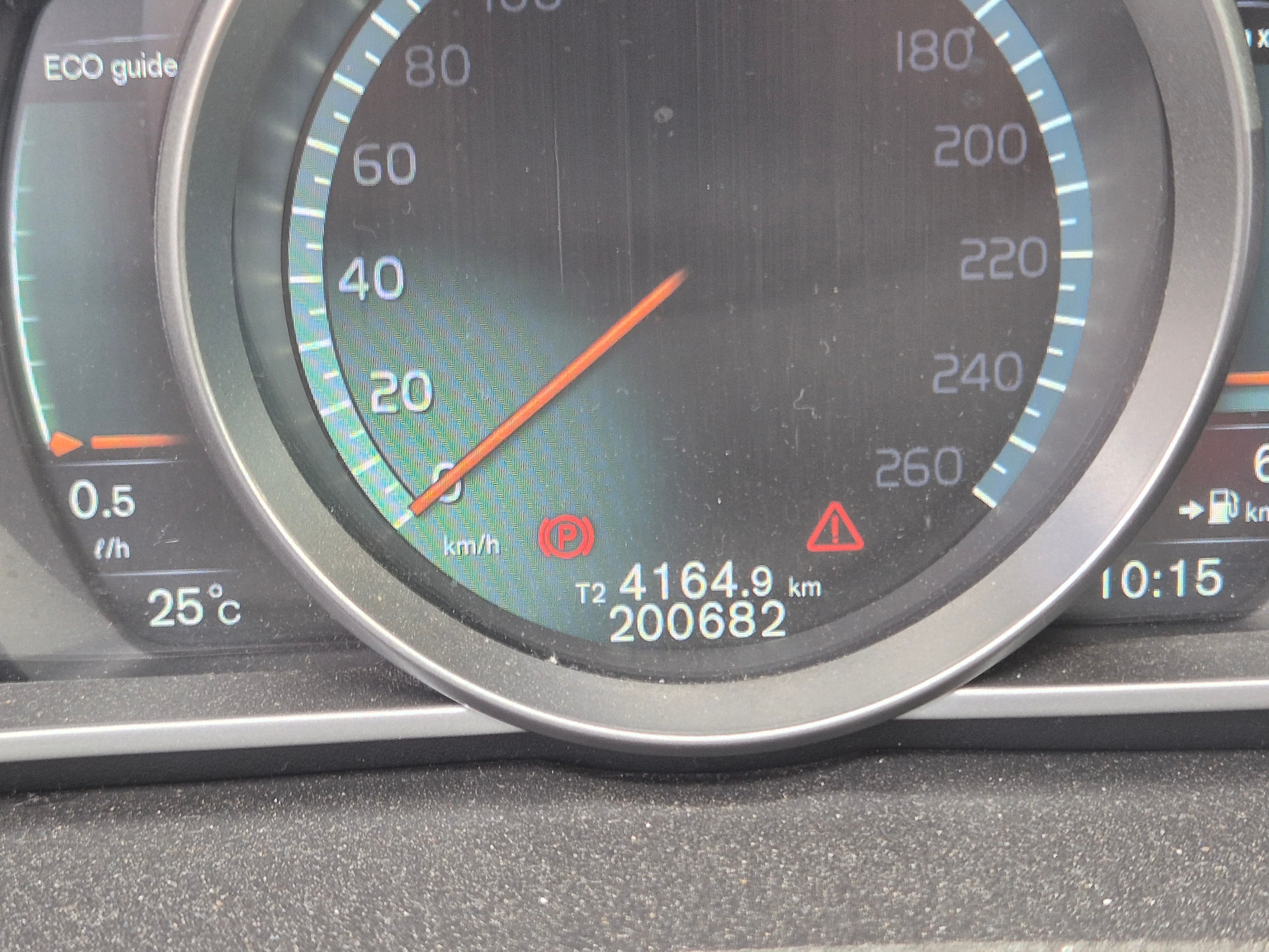 Volvo V40 · Ano 2016 — image 39