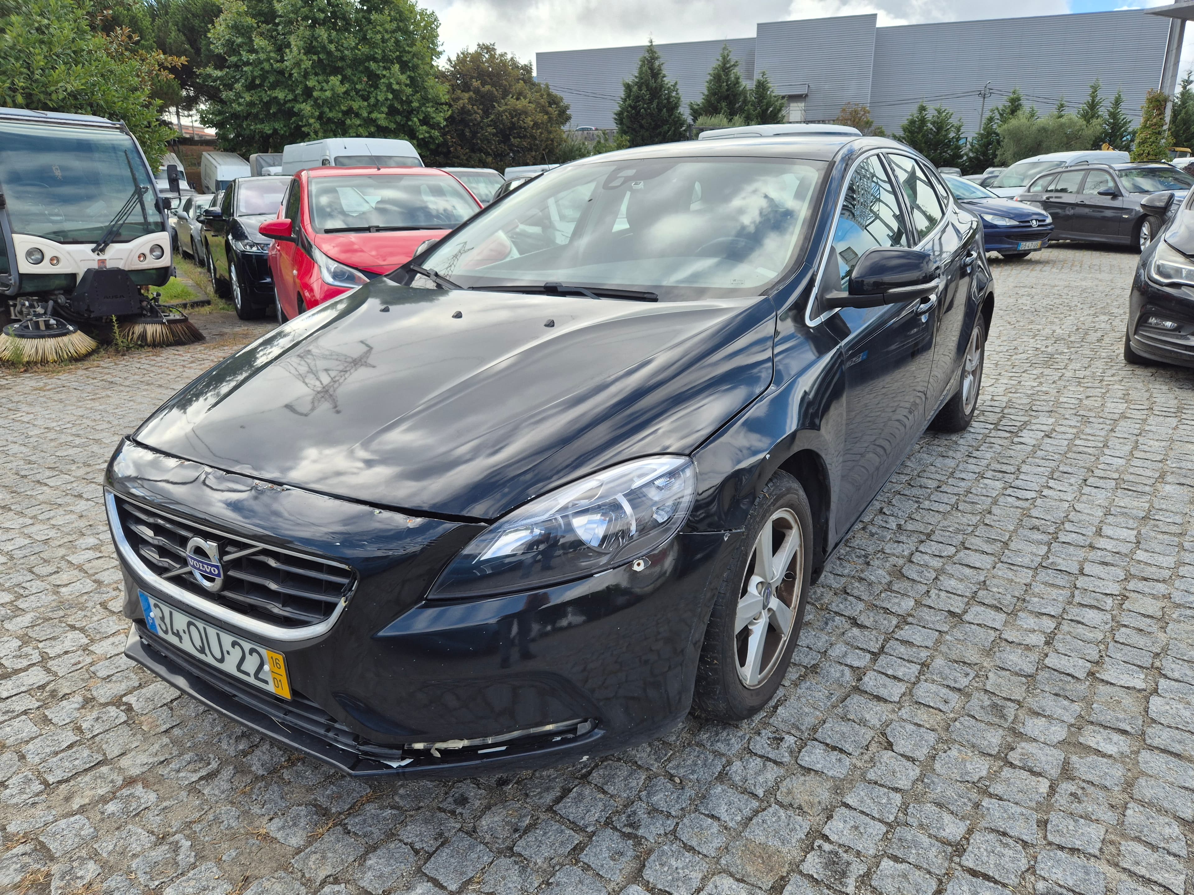 Volvo V40 · Ano 2016 — image 1