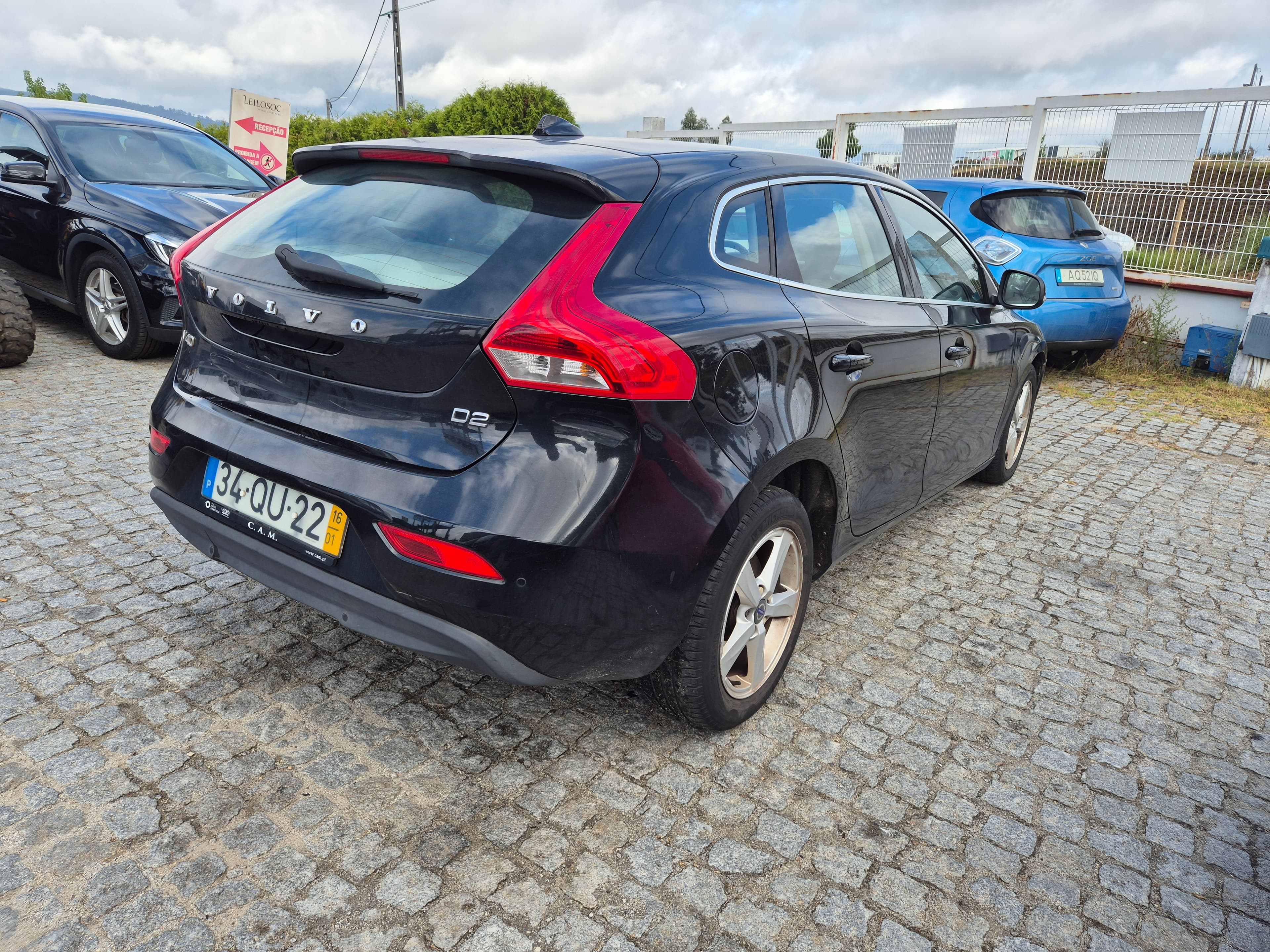 Volvo V40 · Ano 2016 — image 4