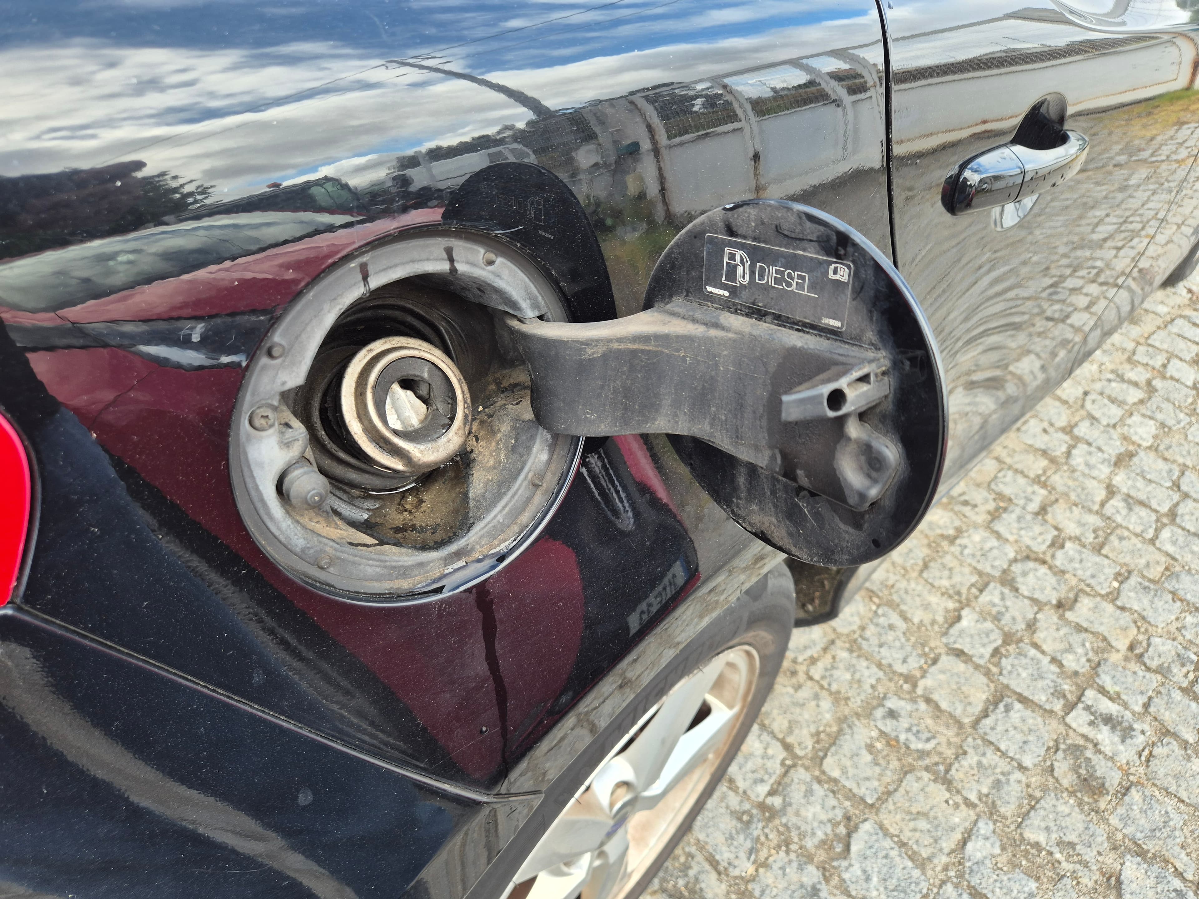 Volvo V40 · Ano 2016 — image 11