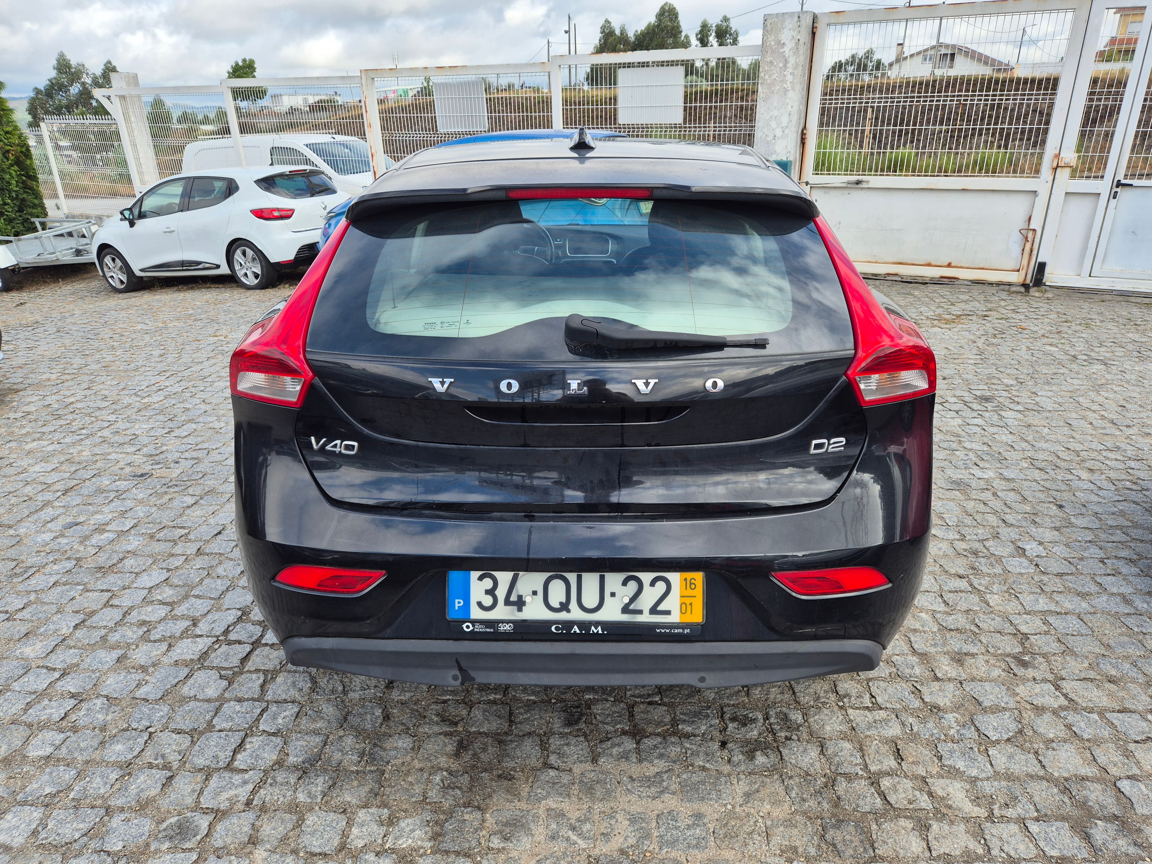Volvo V40 · Ano 2016 — image 5