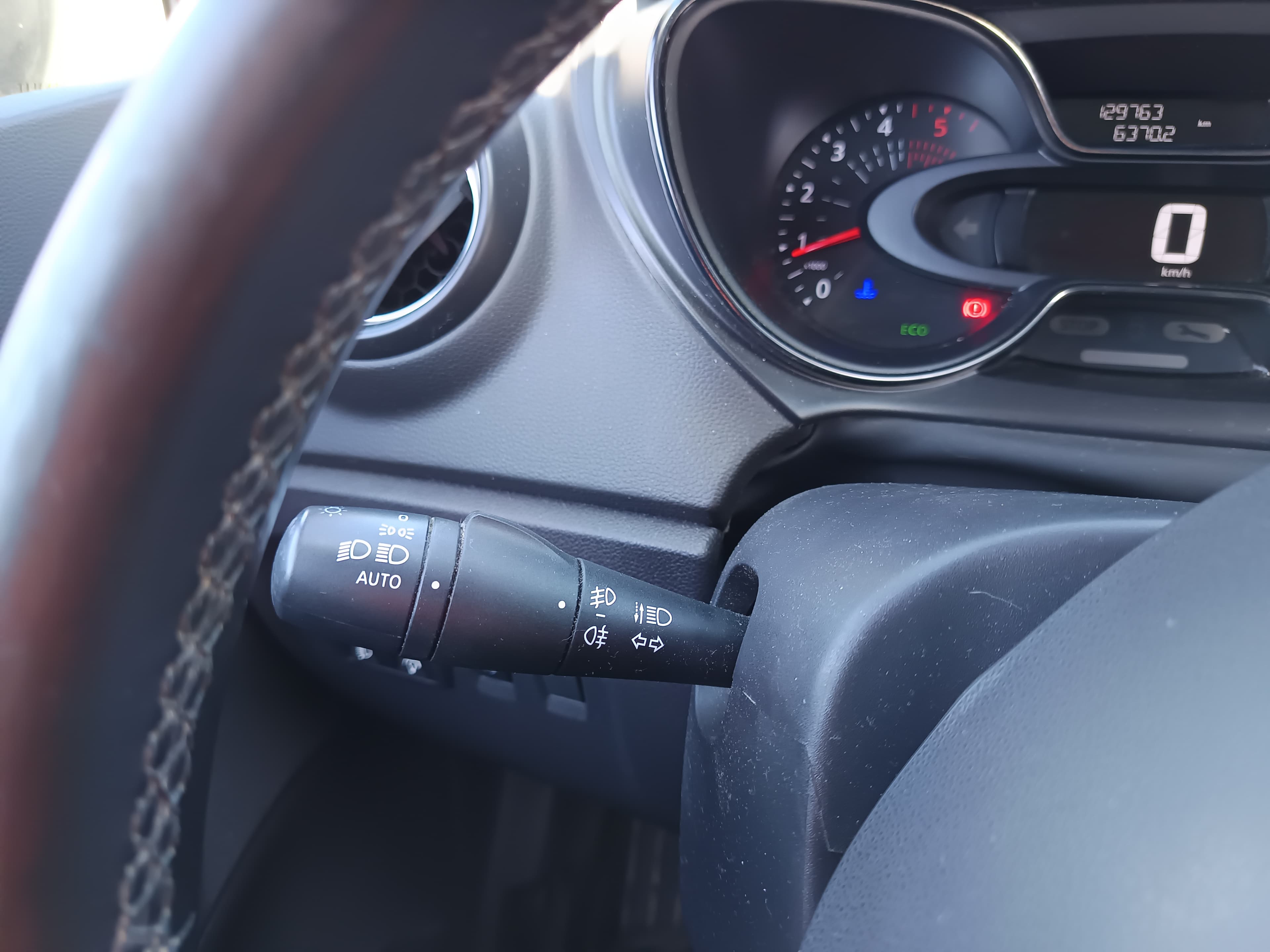 Renault Captur · Ano 2018 — image 29