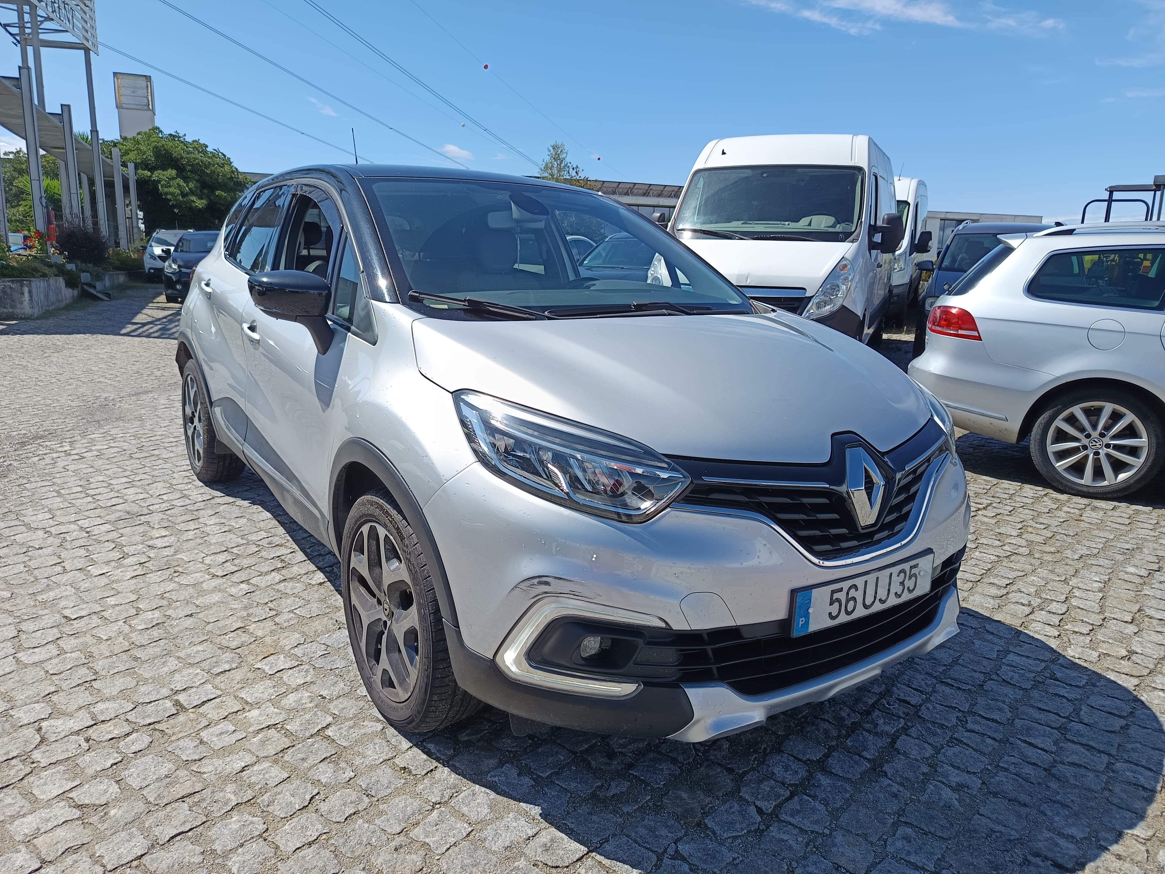 Renault Captur · Ano 2018 — image 3