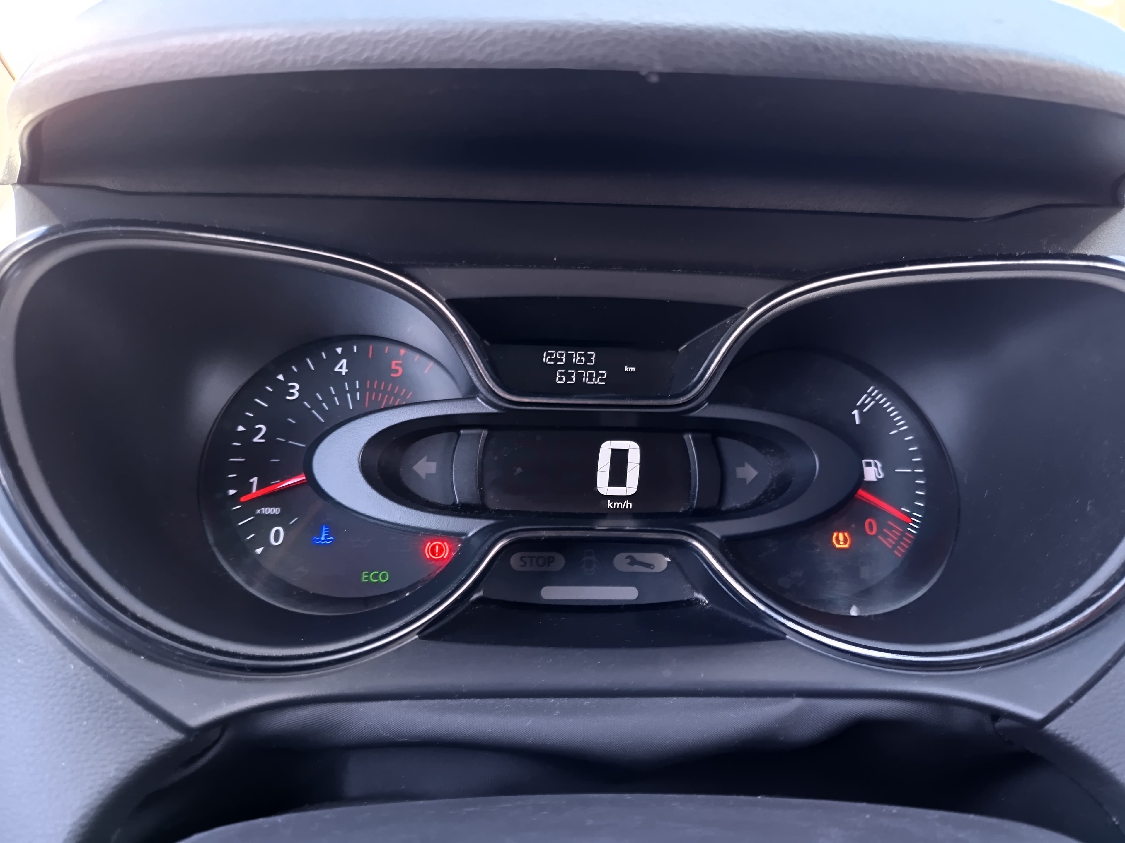 Renault Captur · Ano 2018 — image 28