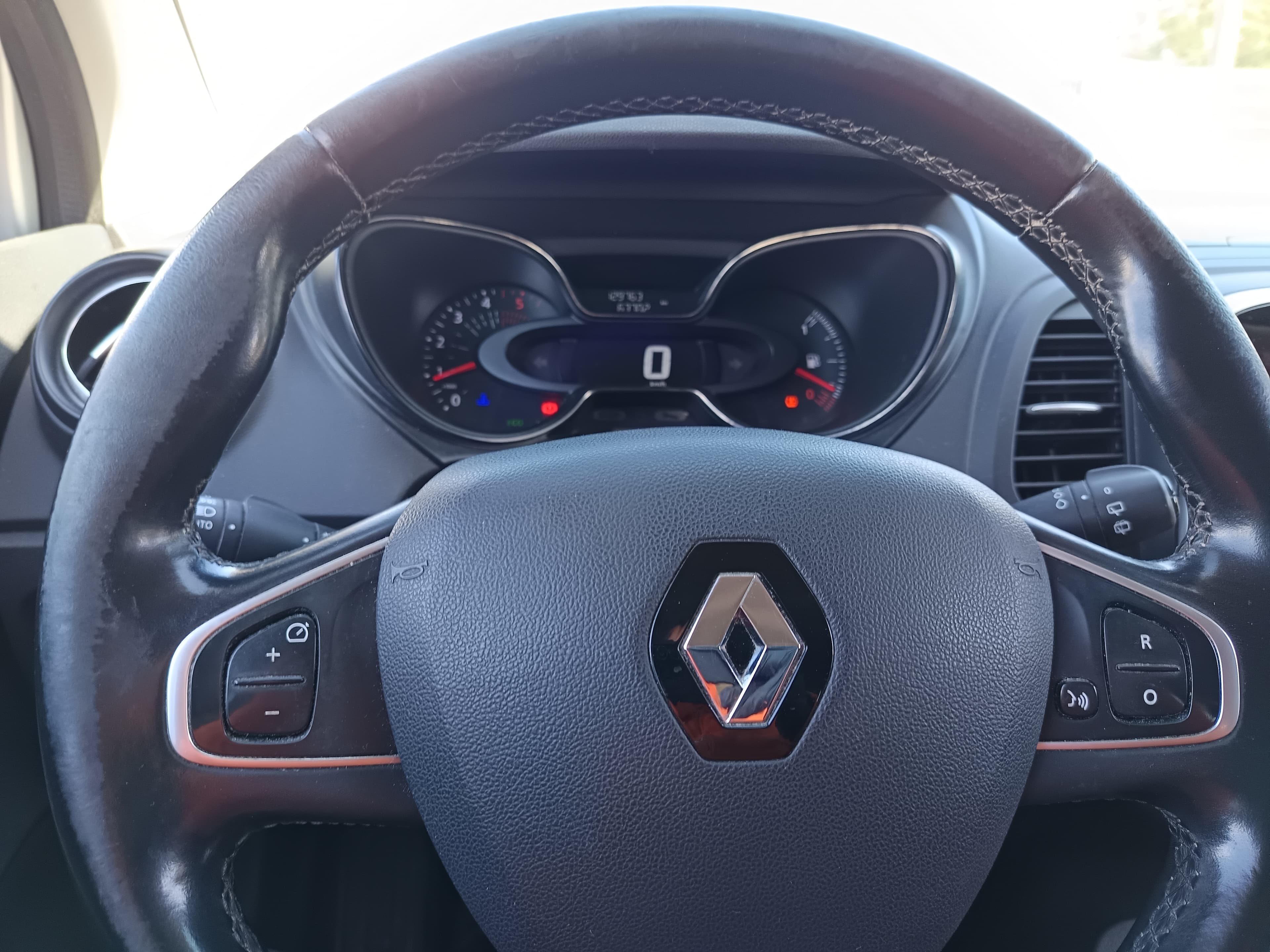 Renault Captur · Ano 2018 — image 26