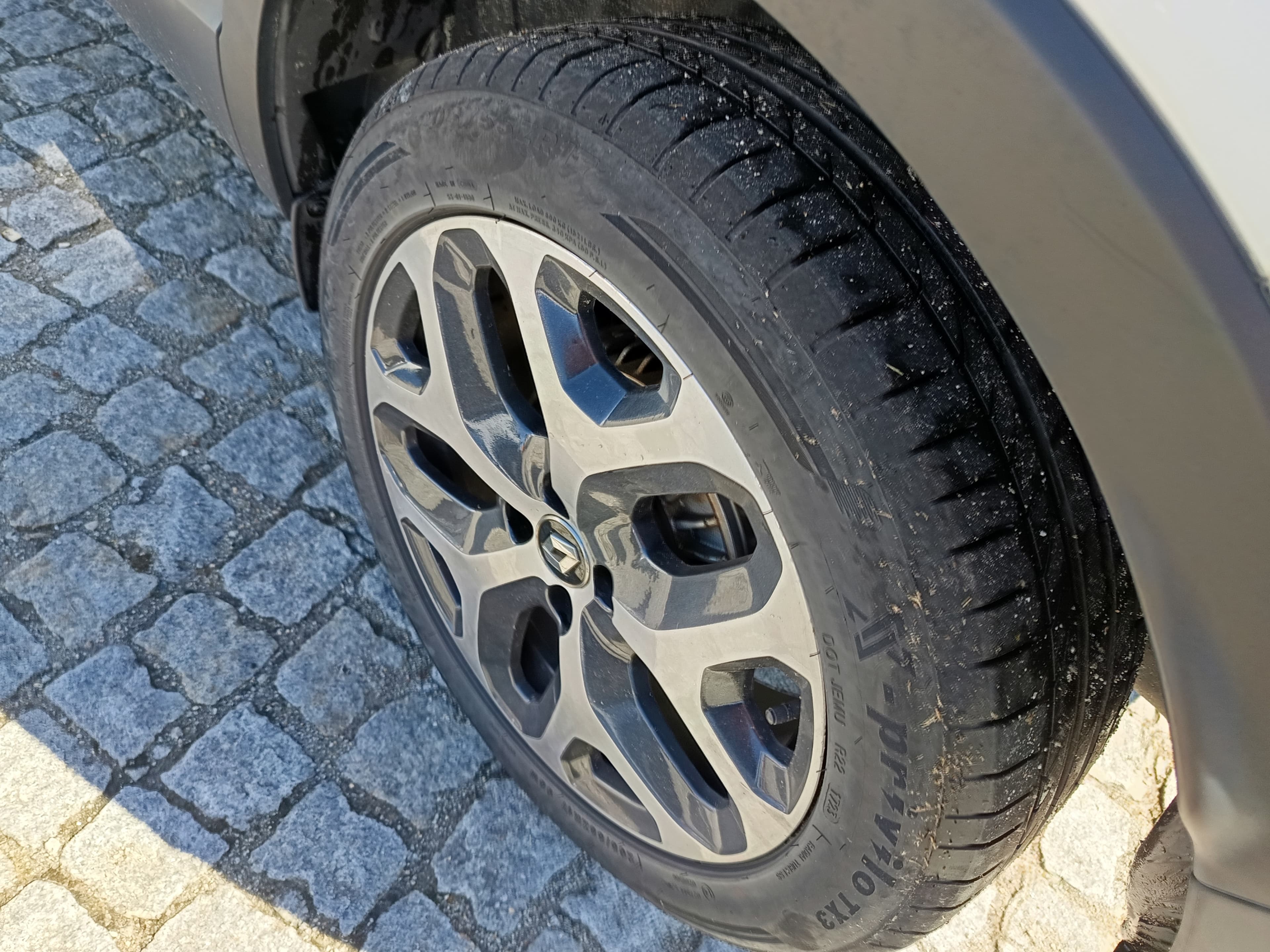 Renault Captur · Ano 2018 — image 14