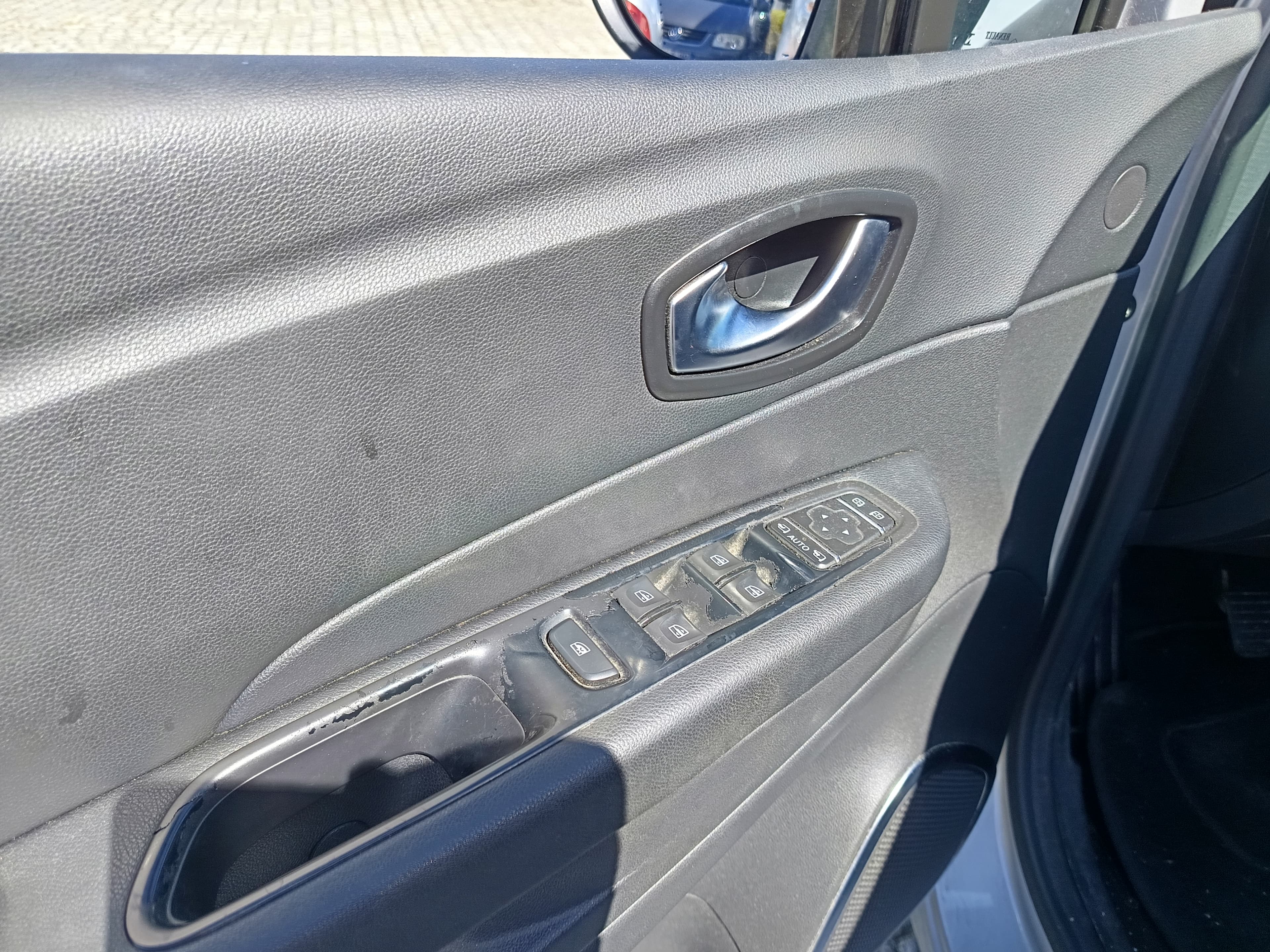 Renault Captur · Ano 2018 — image 40
