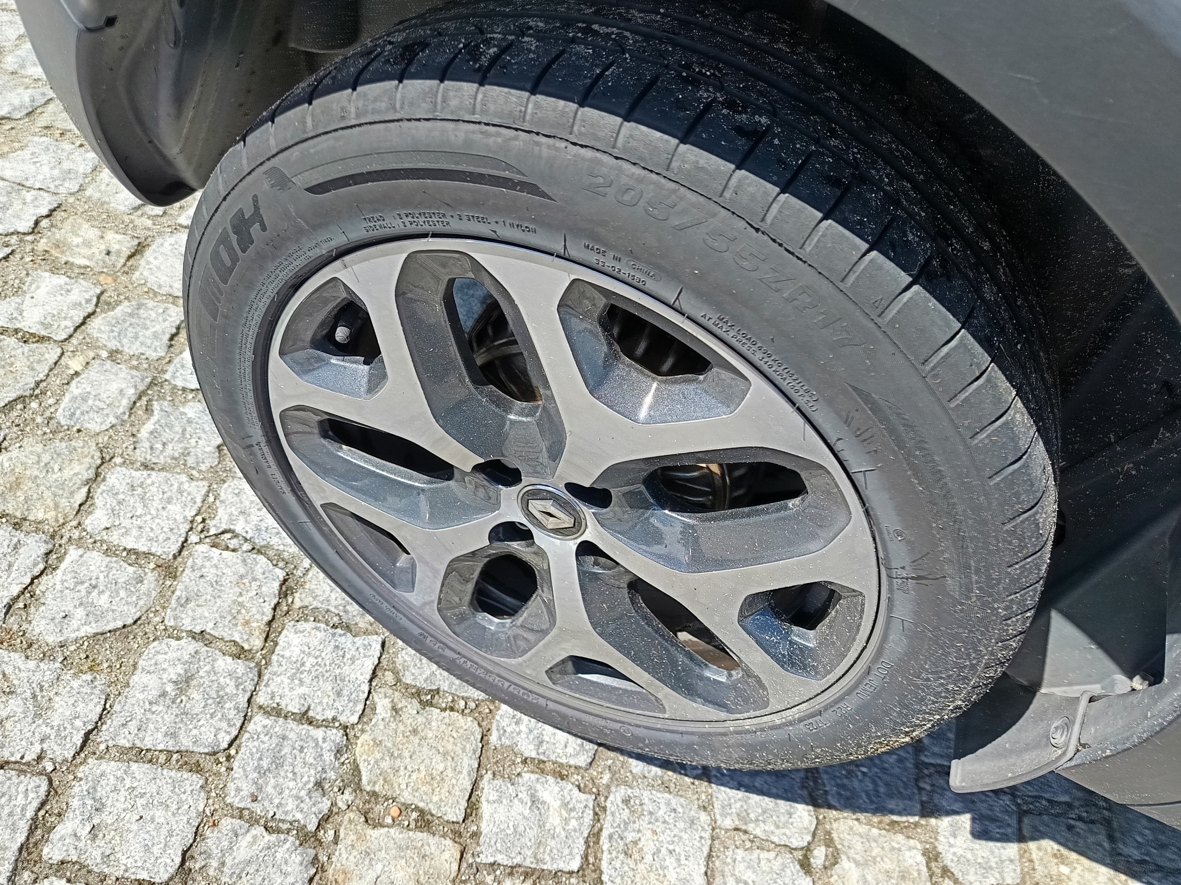 Renault Captur · Ano 2018 — image 13