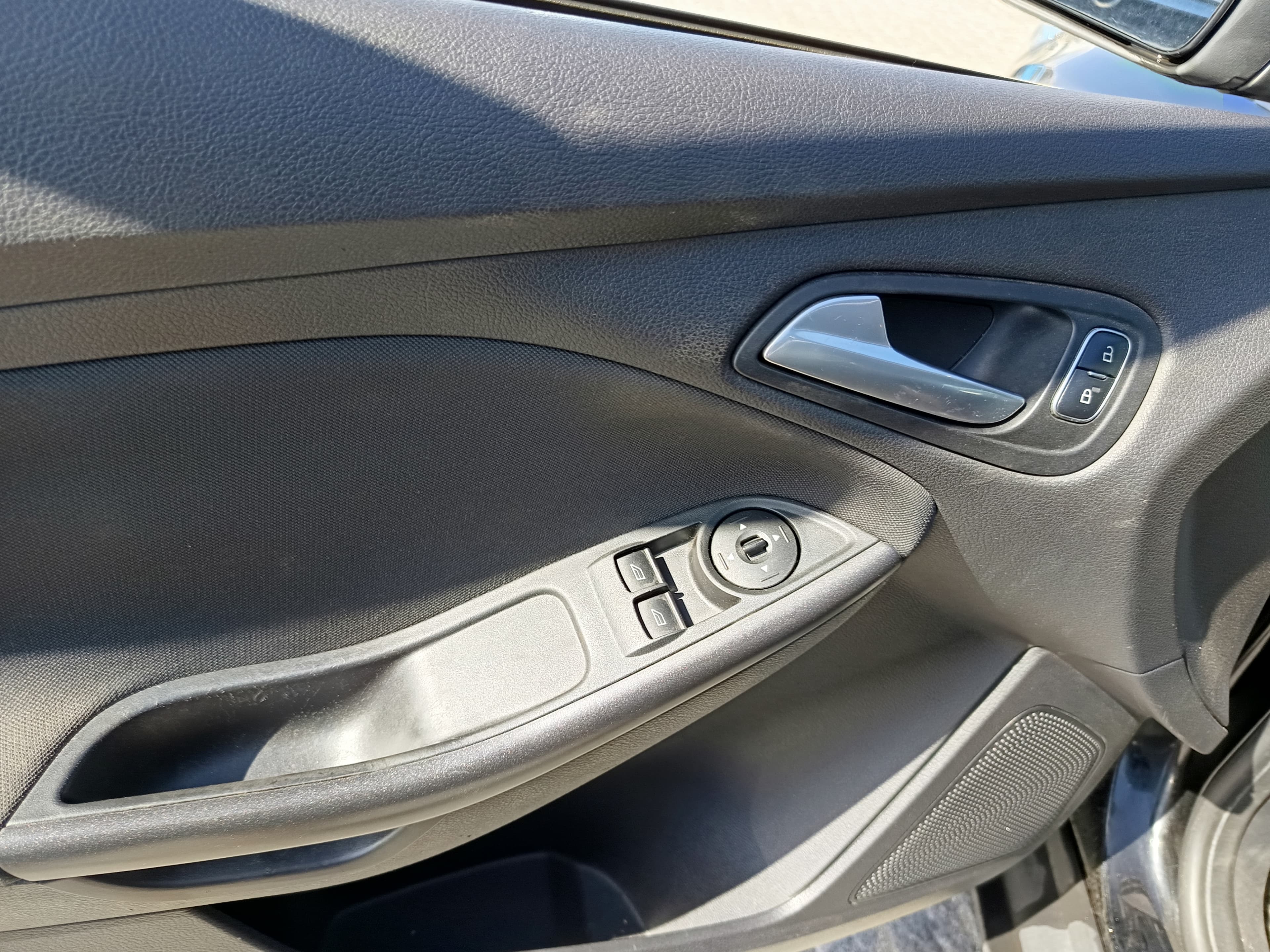 Ford Focus 1.5 TDCI · Año 2016 — imagen 30
