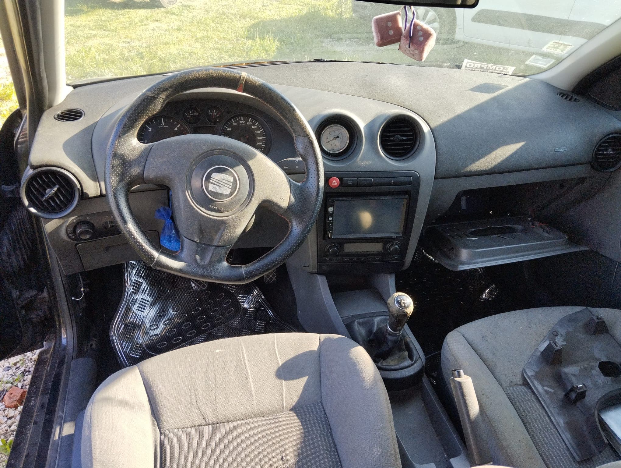 Seat Ibiza · Ano 2003 — image 12