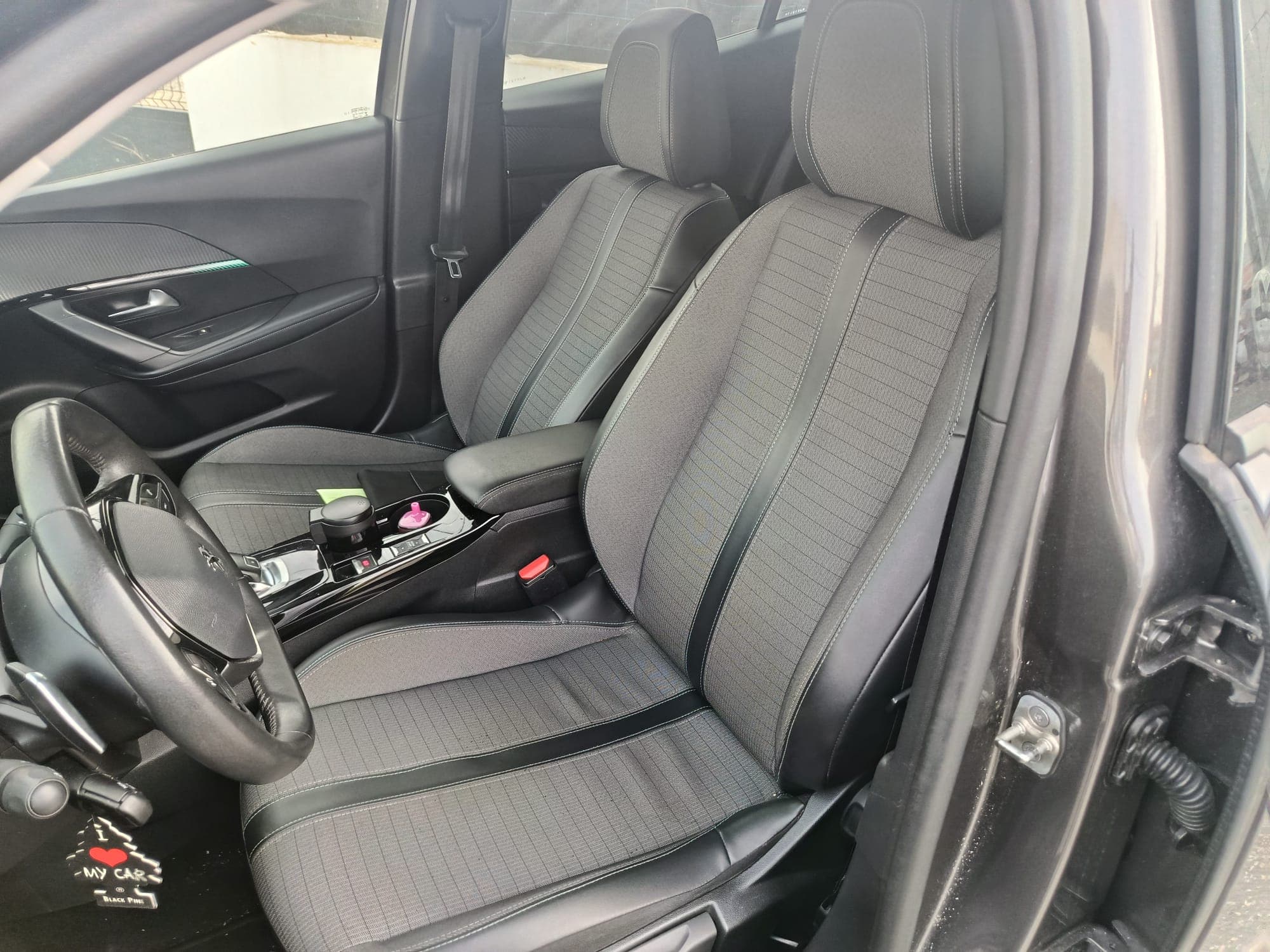 Peugeot 2008 · Année 2021 — image 20