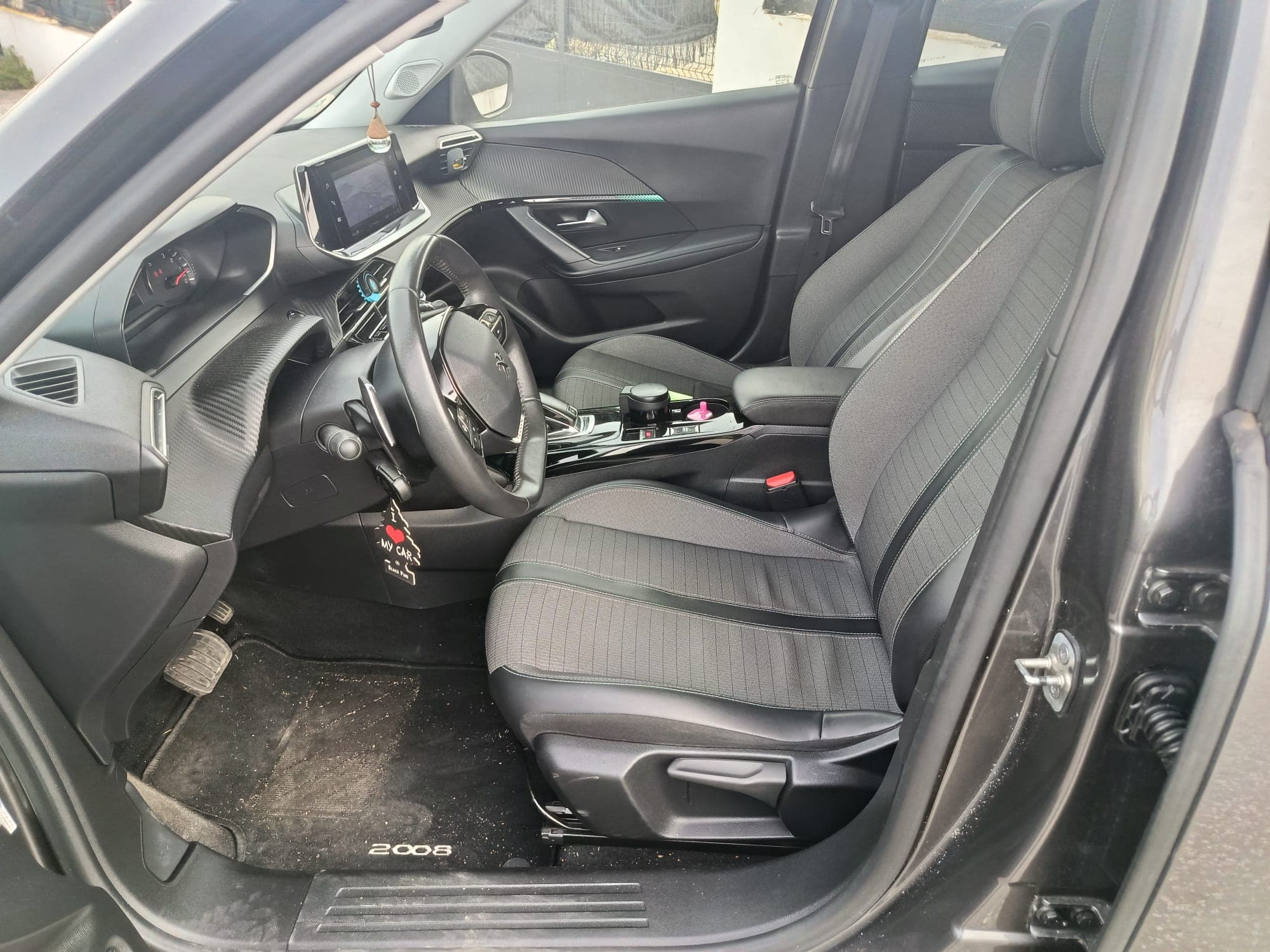 Peugeot 2008 · Année 2021 — image 10