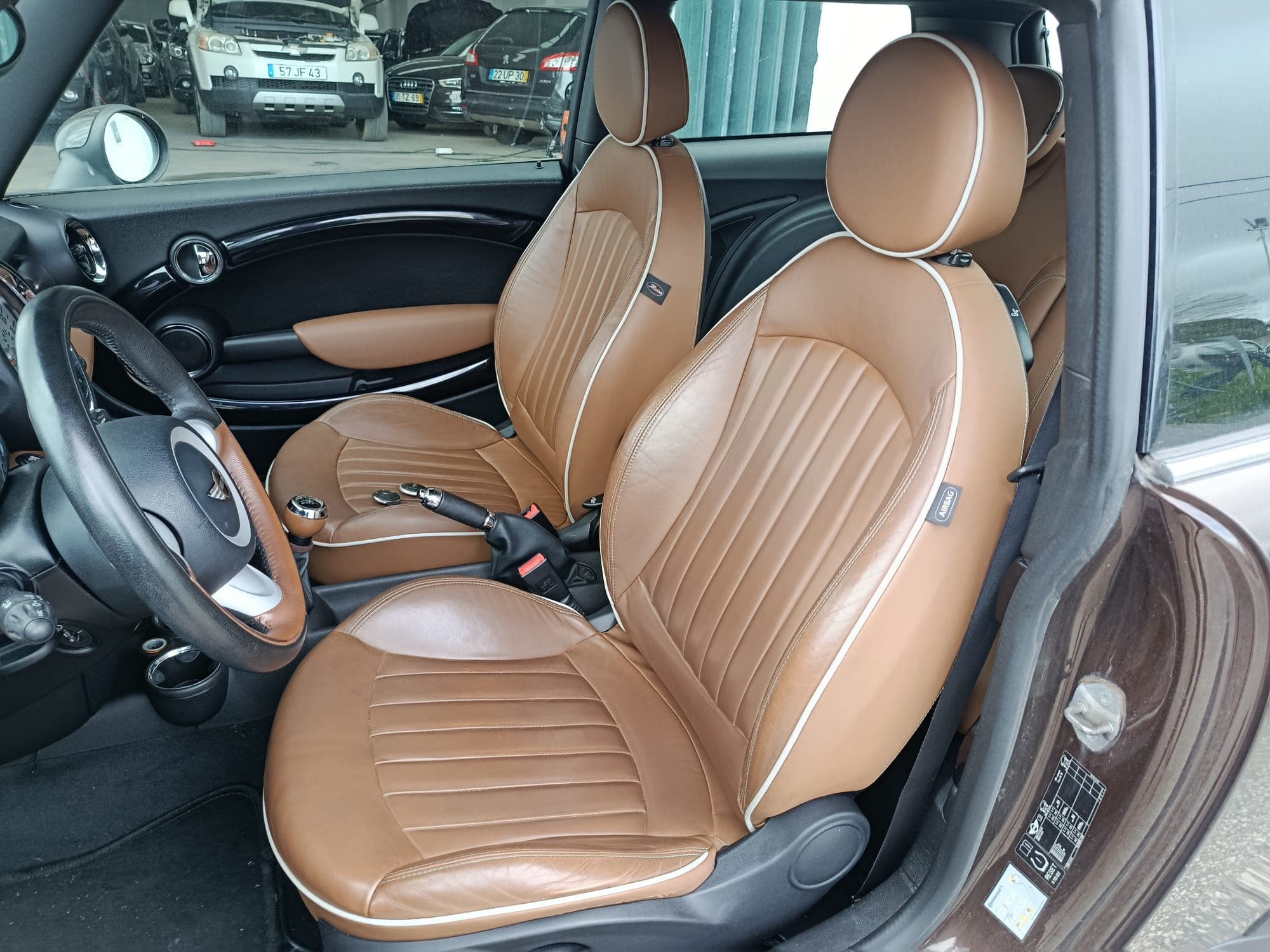 Mini Cooper D · Ano 2009 — image 19