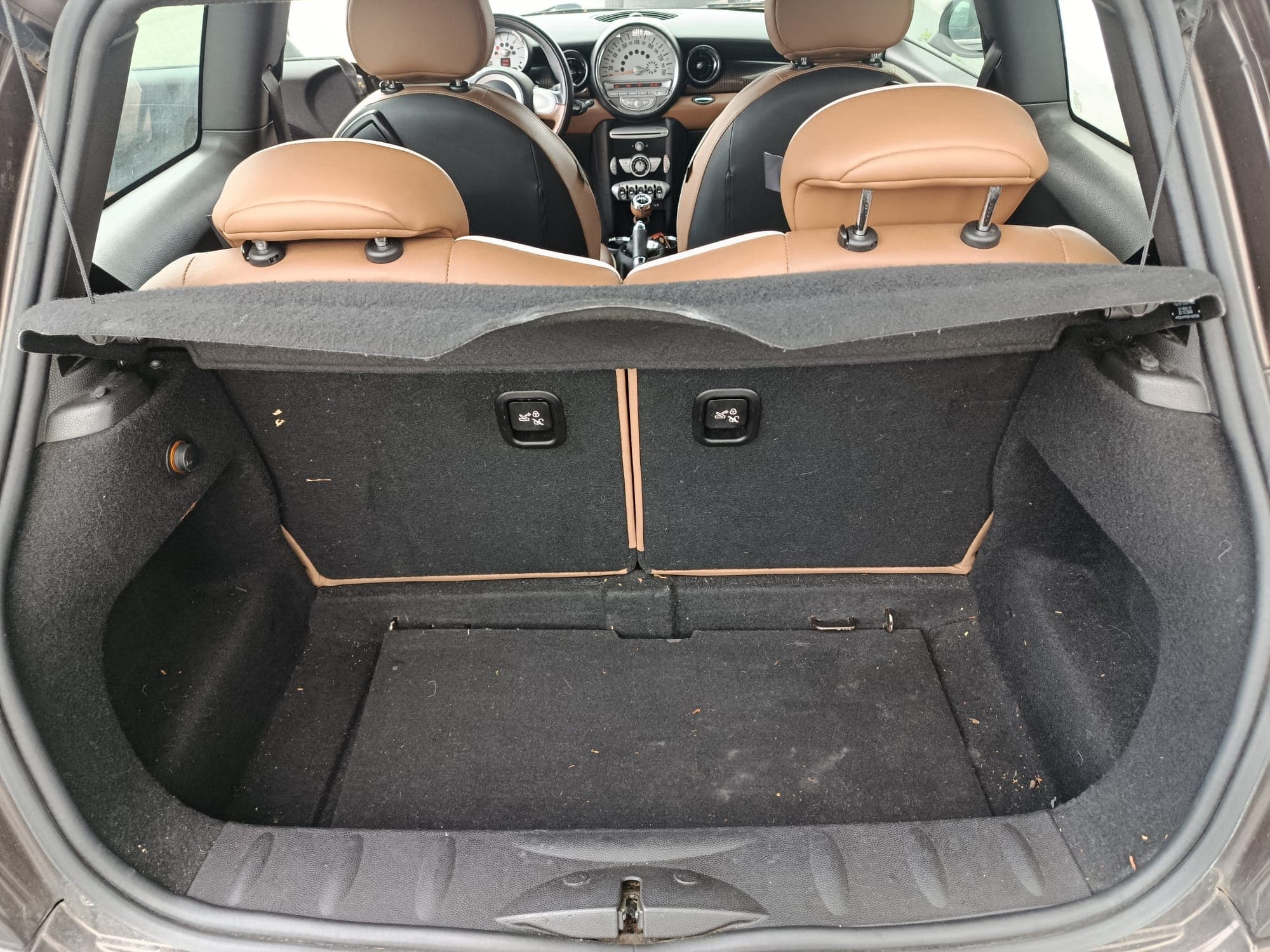 Mini Cooper D · Ano 2009 — image 20