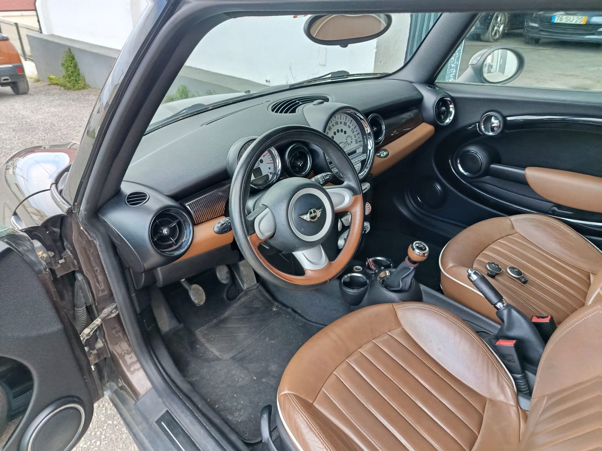 Mini Cooper D · Ano 2009 — image 12
