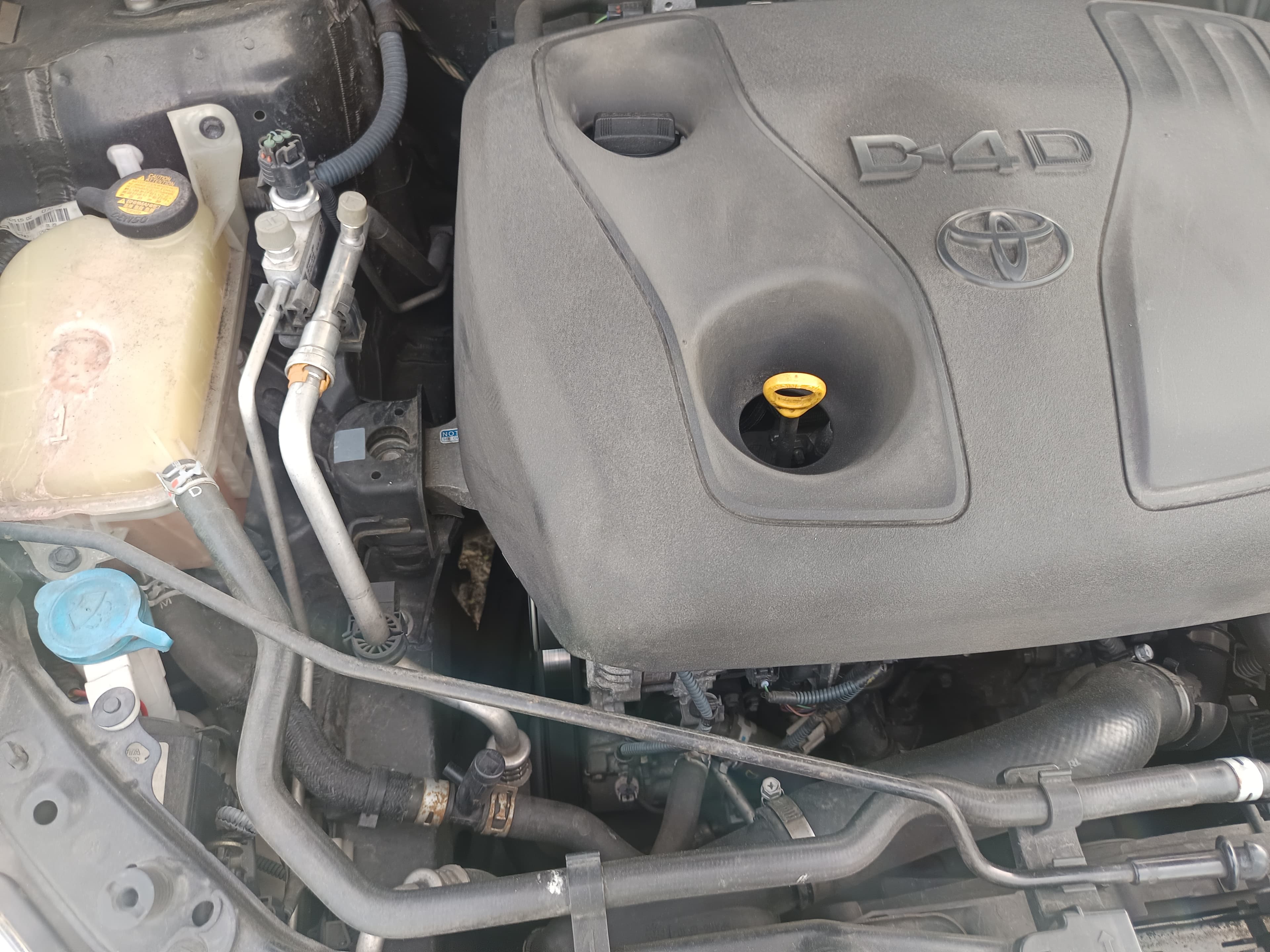 Toyota Auris · Ano 2013 — image 21