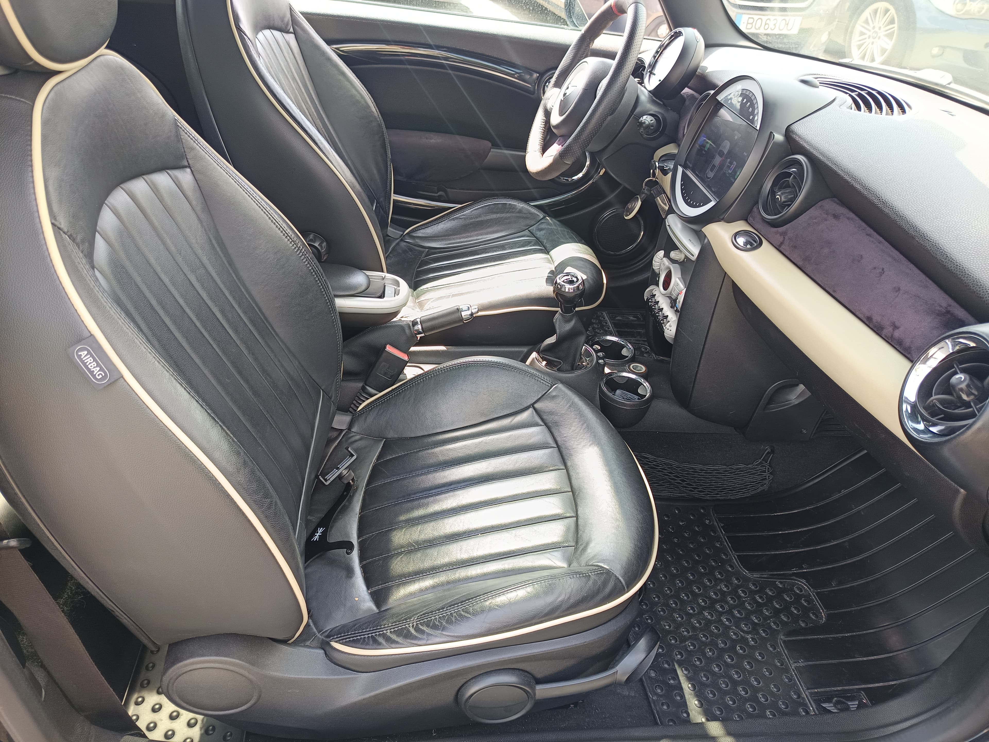 Mini Cooper D · Ano 2009 — image 21