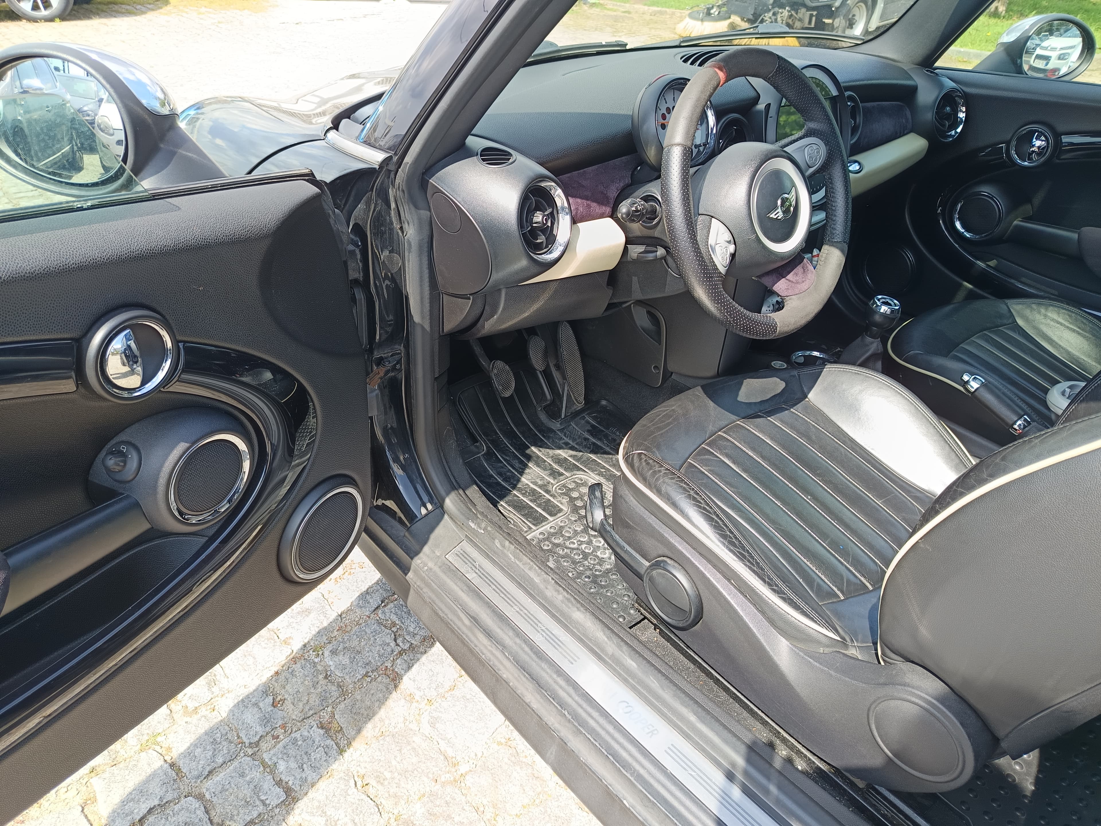 Mini Cooper D · Ano 2009 — image 25