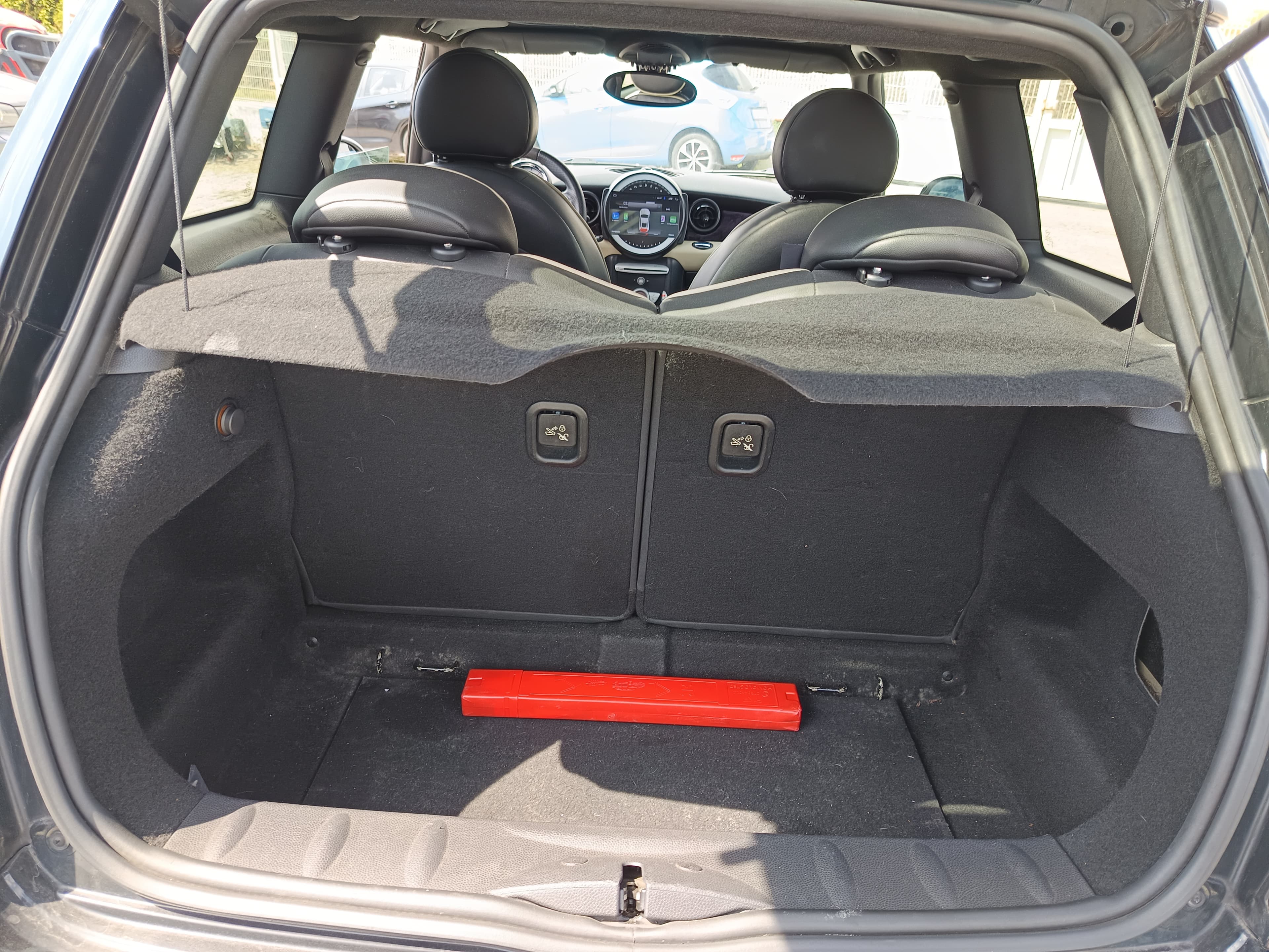 Mini Cooper D · Ano 2009 — image 18