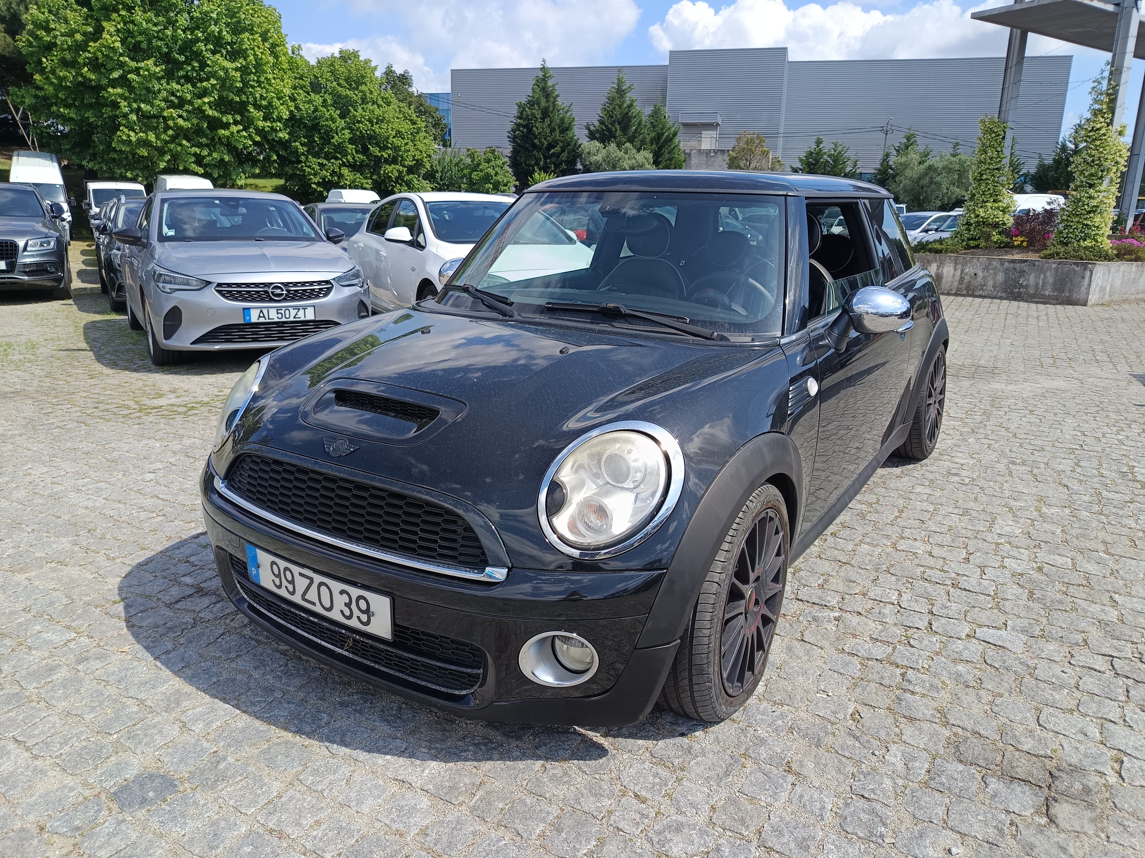 Mini Cooper D · Ano 2009 — image 1
