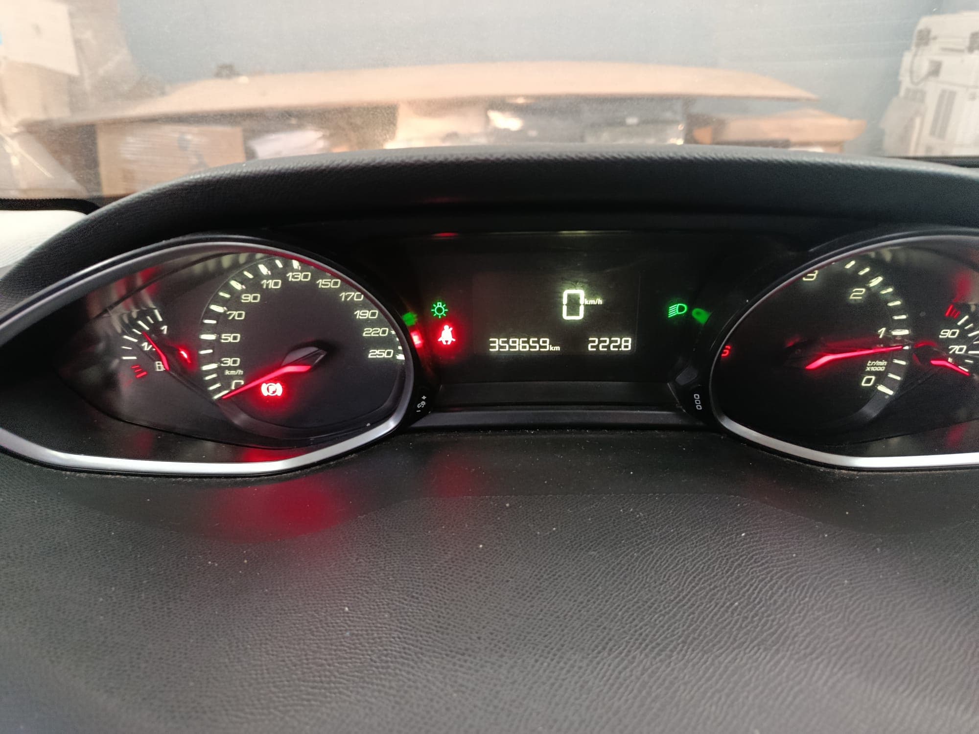 Peugeot 308 II SW · Ano 2017 — image 9