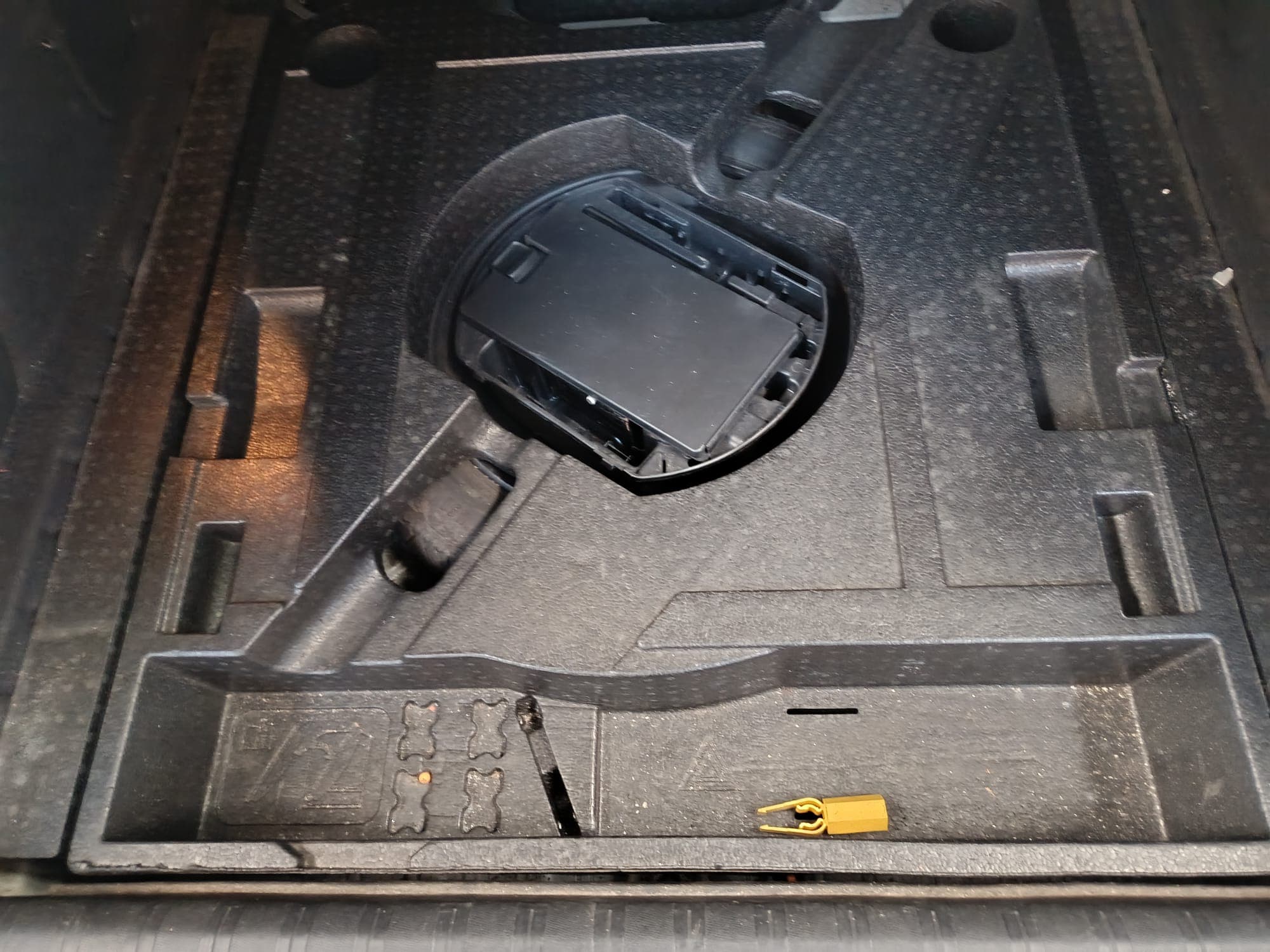 Peugeot 308 II SW · Ano 2017 — image 8