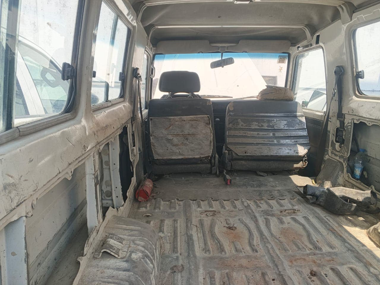 TOYOTA LAND CRUISER (Huambo) — imagen 6