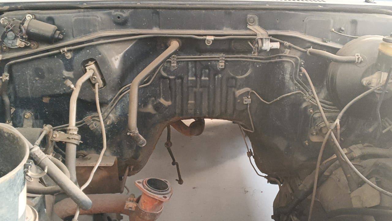 TOYOTA LAND CRUISER (Huambo) — image 4