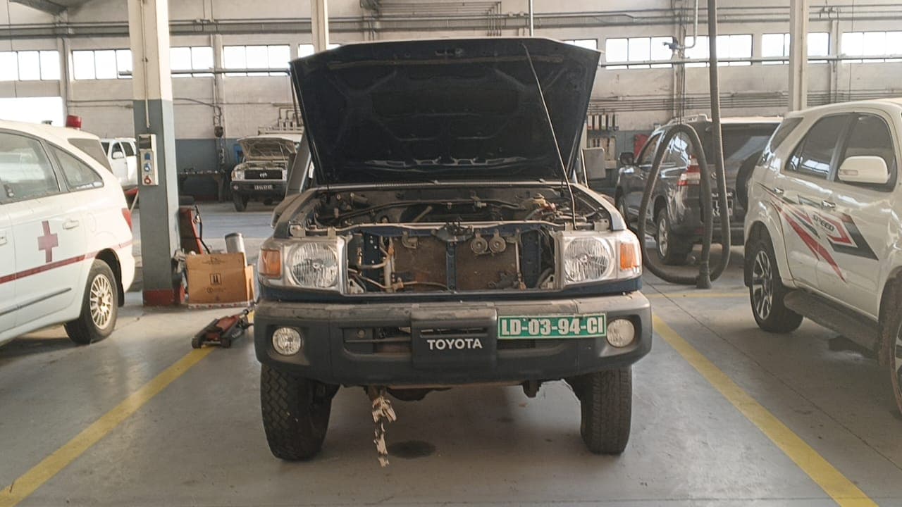 TOYOTA LAND CRUISER (Huambo) — image 5