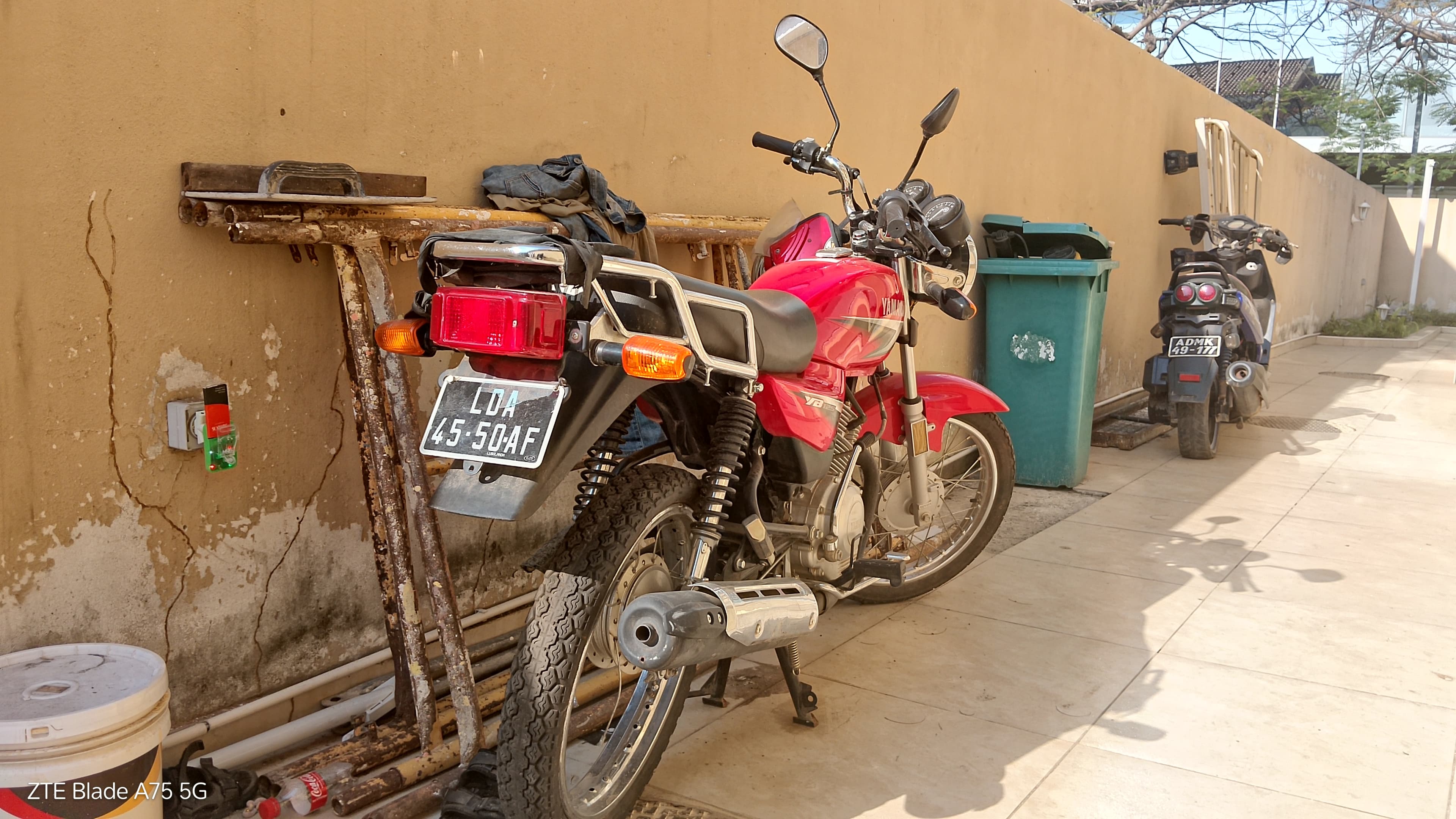 2 Motociclos Yamaha e Leopard — image 3