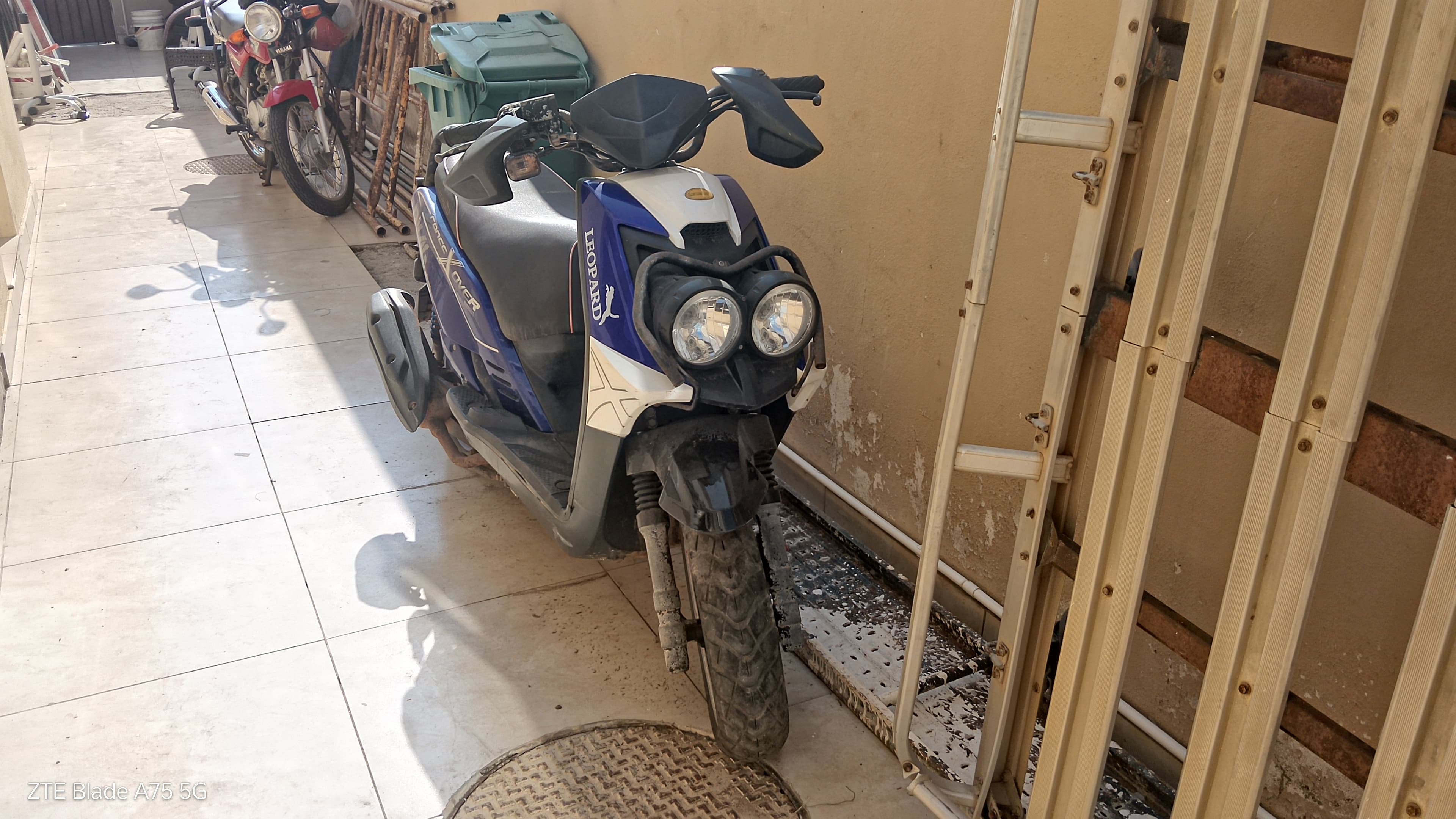 2 Motociclos Yamaha e Leopard — image 9