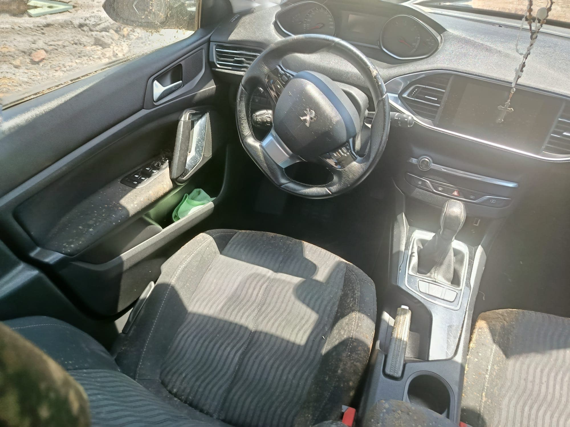 Peugeot 308 * Ano 2015 — image 9