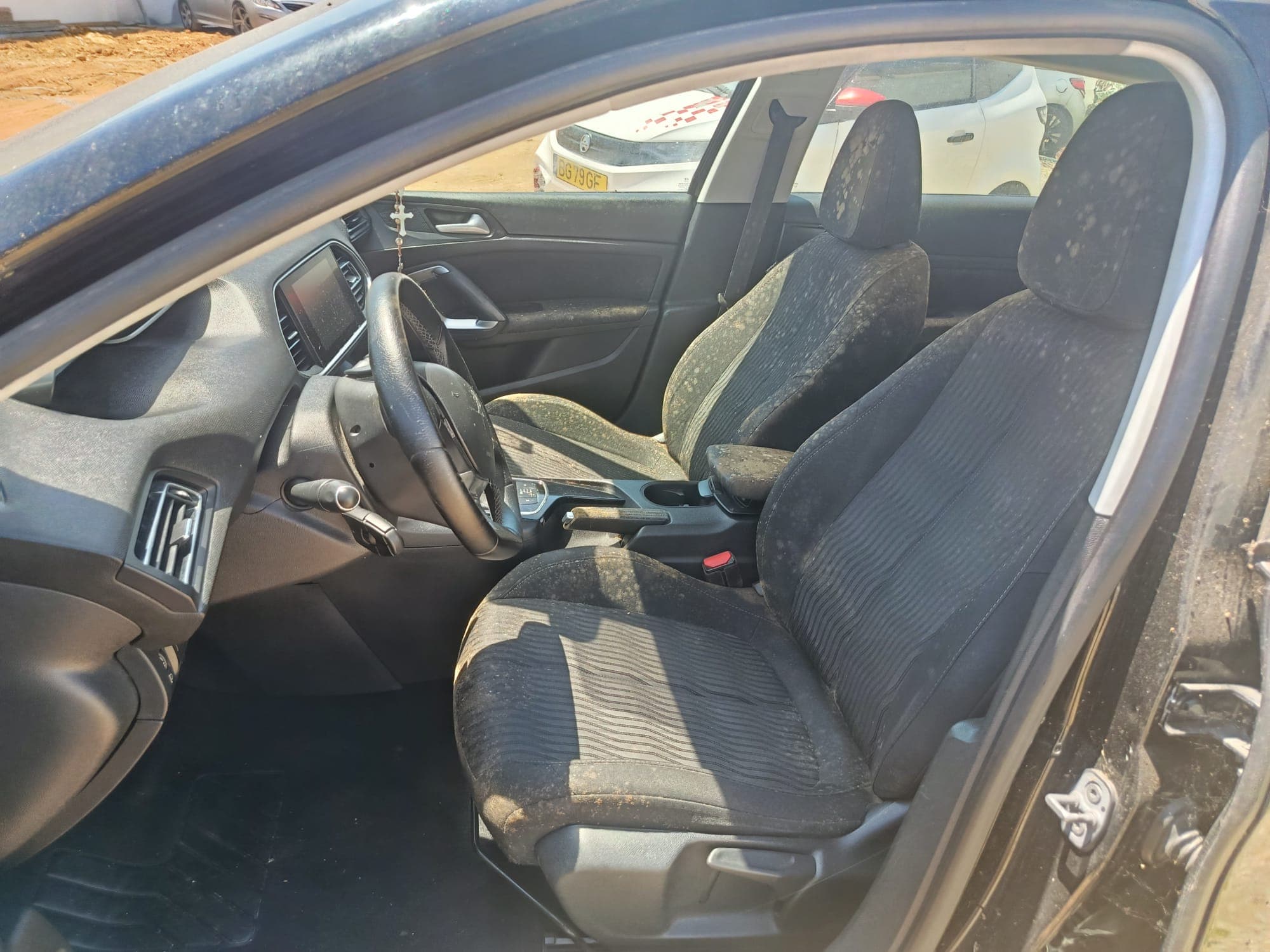 Peugeot 308 * Ano 2015 — image 14