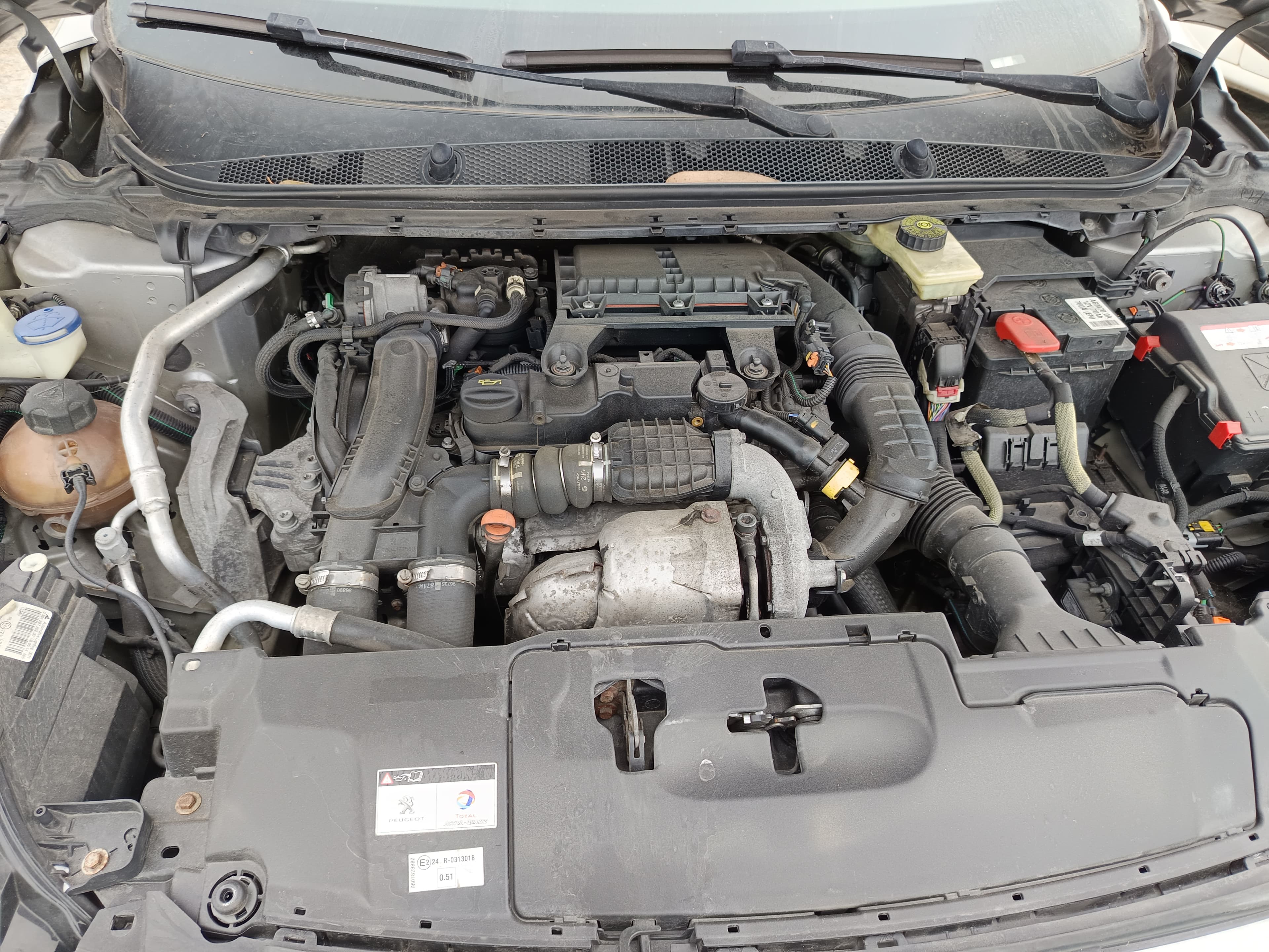 Peugeot 308 · Ano 2014 — image 19