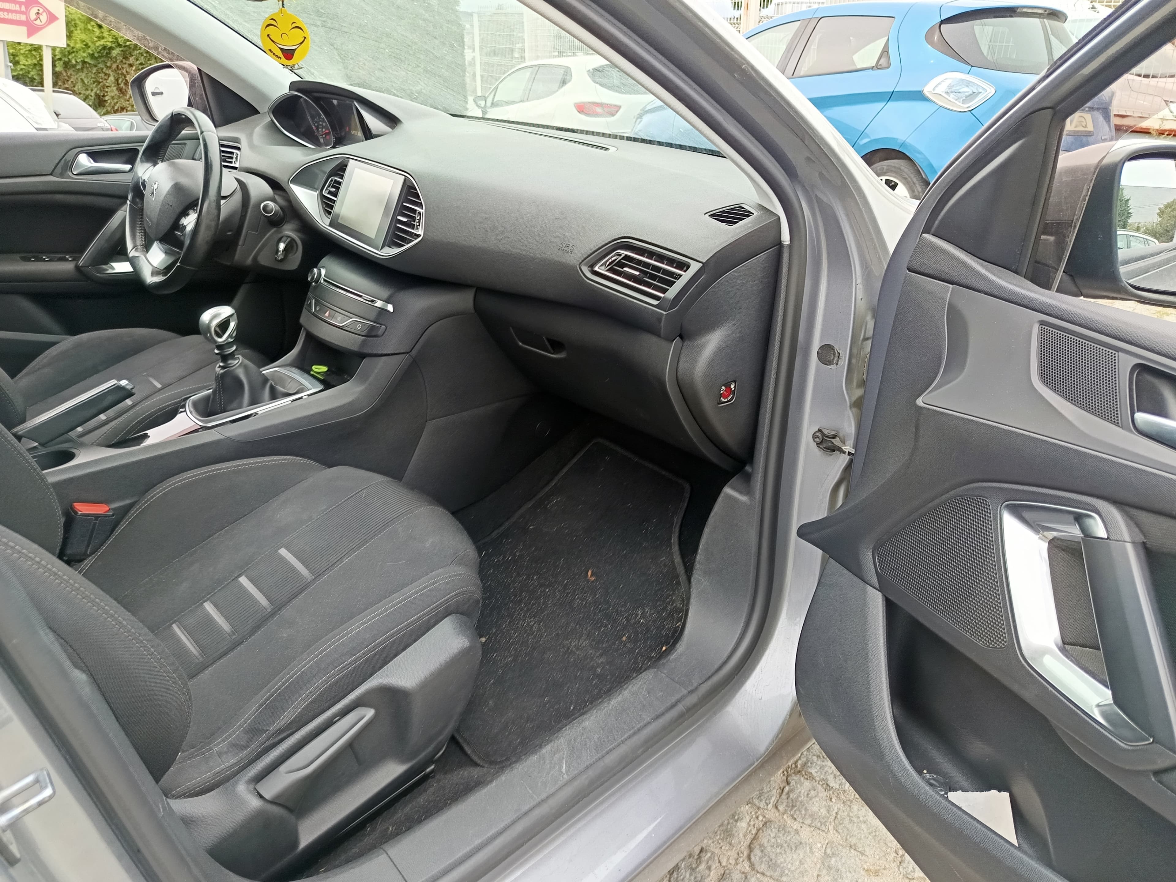 Peugeot 308 · Ano 2014 — image 27