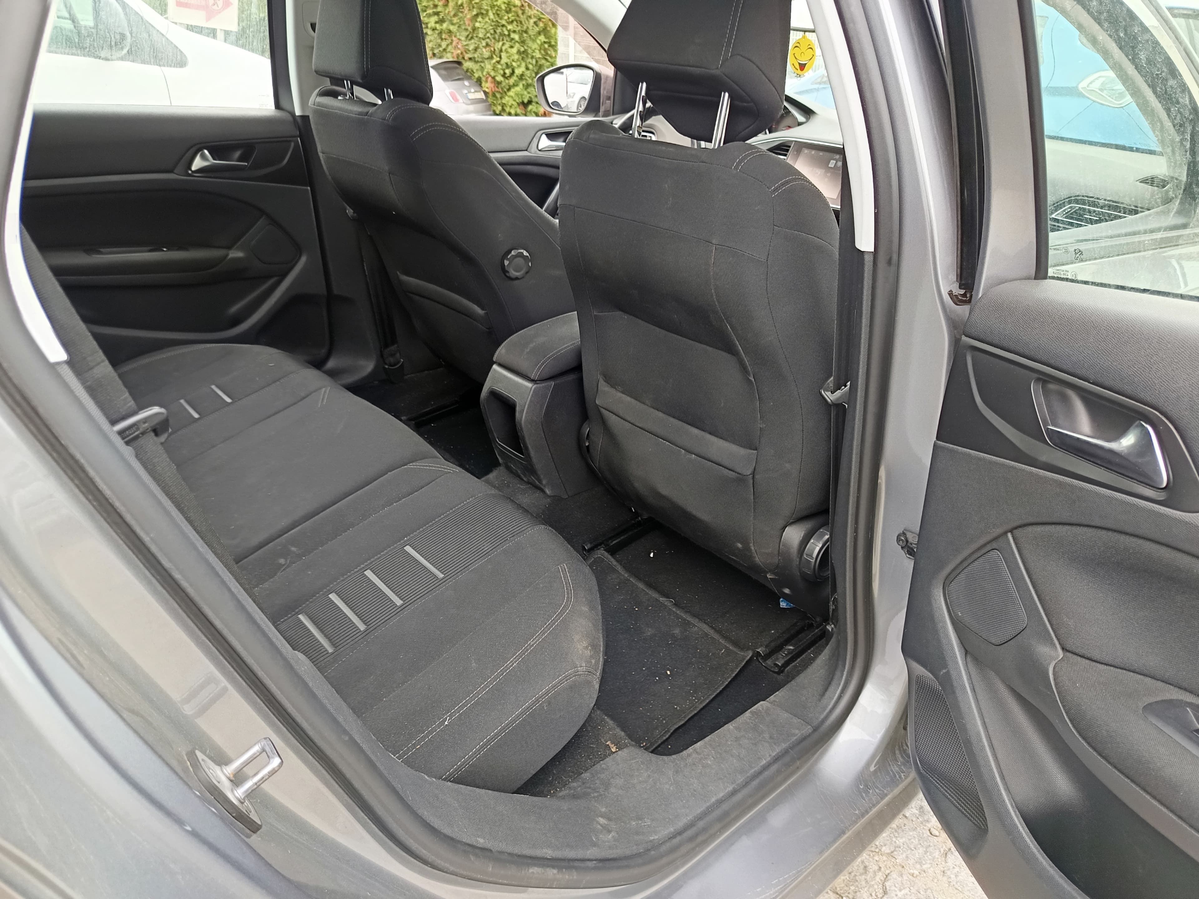 Peugeot 308 · Ano 2014 — image 24